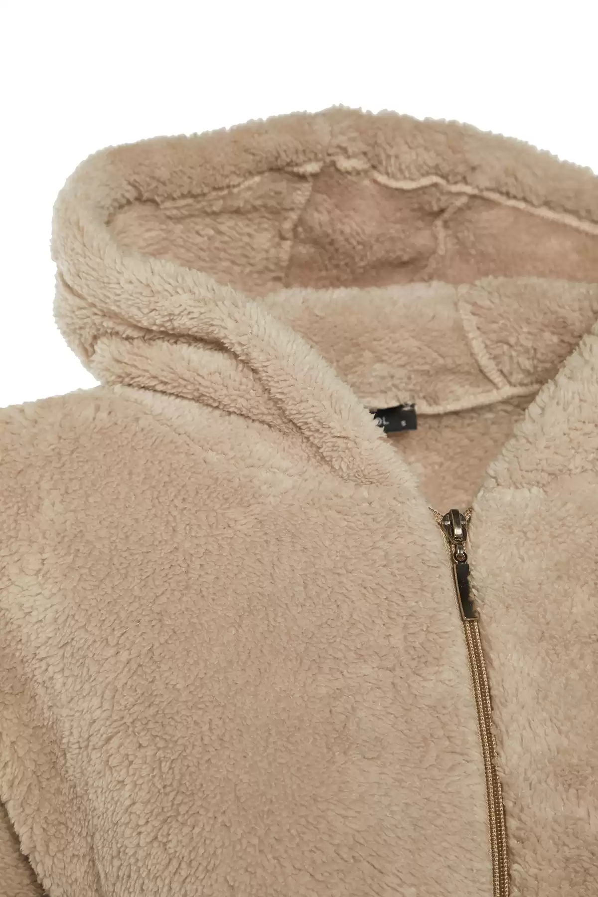 مانتو مخمل دار سنگی TCTAW23MT00018 برند   TRENDYOL MODEST به رنگ  رنگ بژ مدل  زمستانی