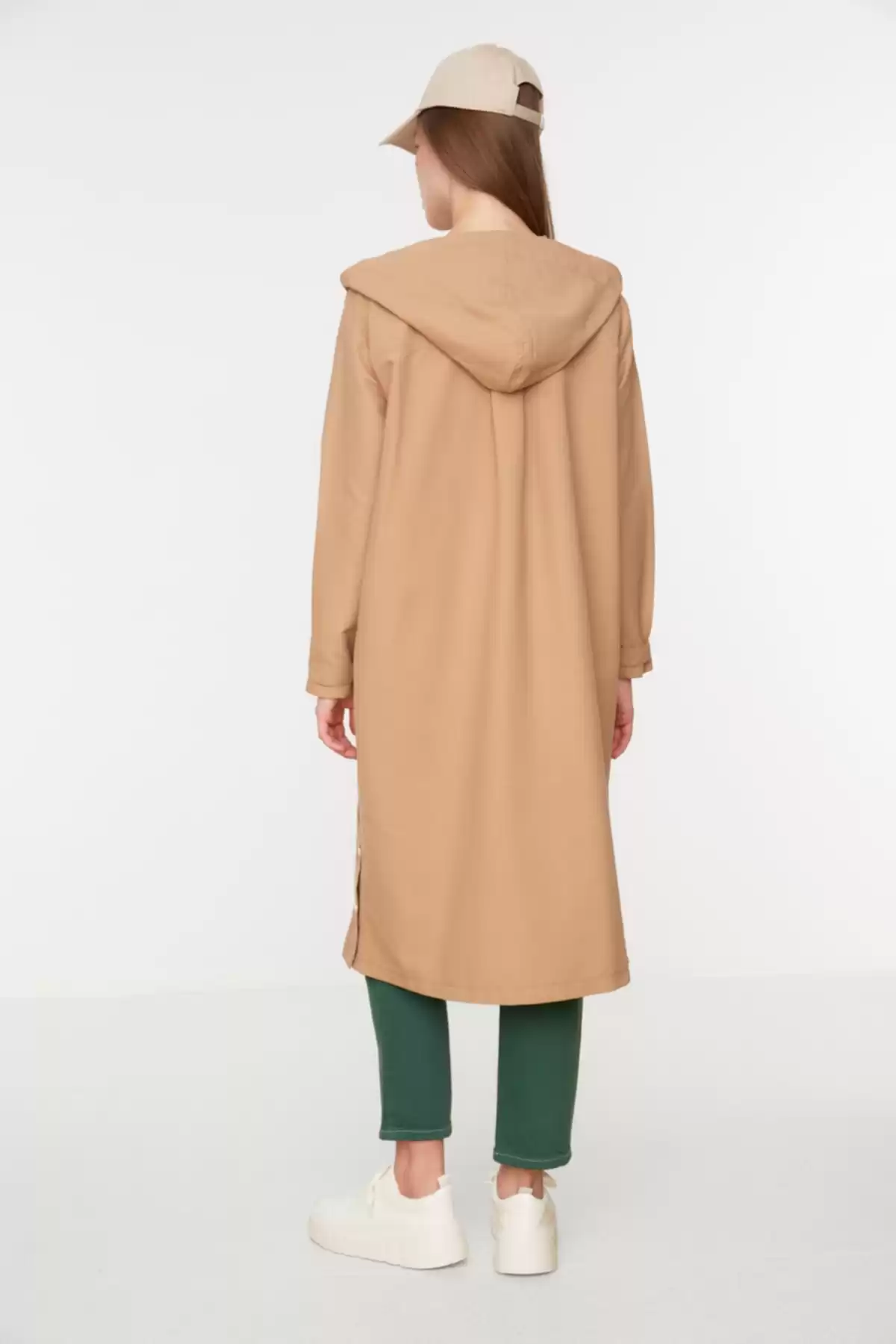 کت ترنچ با کلاه بژ TCTSS22TR0004 برند   TRENDYOL MODEST به رنگ  رنگ بژ مدل  بارانی