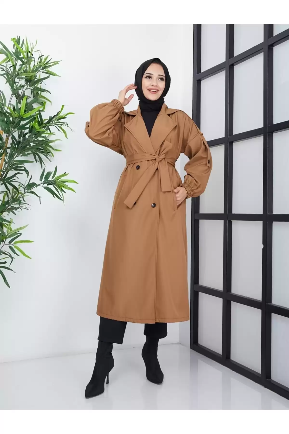 کت بارانی زنانه ساده ضد آب کت ترنچ درپوش کمربند شانه زنانه برند   moda periy(پری مد) به رنگ  رنگ قهوه ای مدل  بارانی