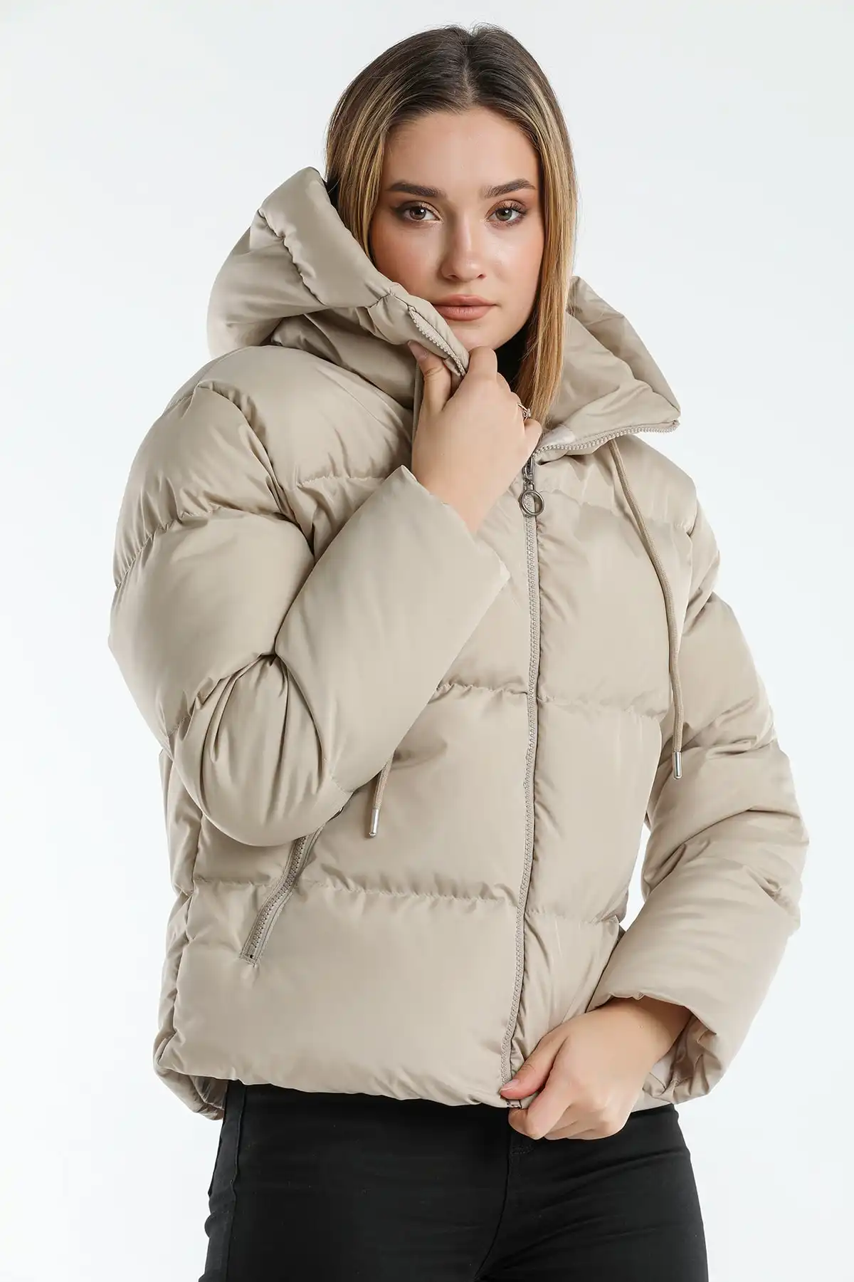 ژاکت پفی کلاهدار Ac-y50230lnw برند   Weyeze(وایزه) به رنگ   قهوه ای