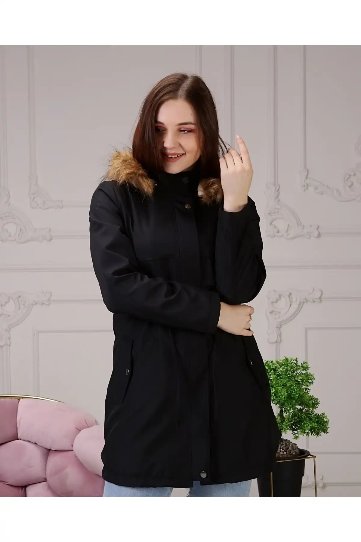 داخل خز مشکی و کت زمستانی زنانه ضد آب و آمپر; کت برند   به رنگ  مشکی
