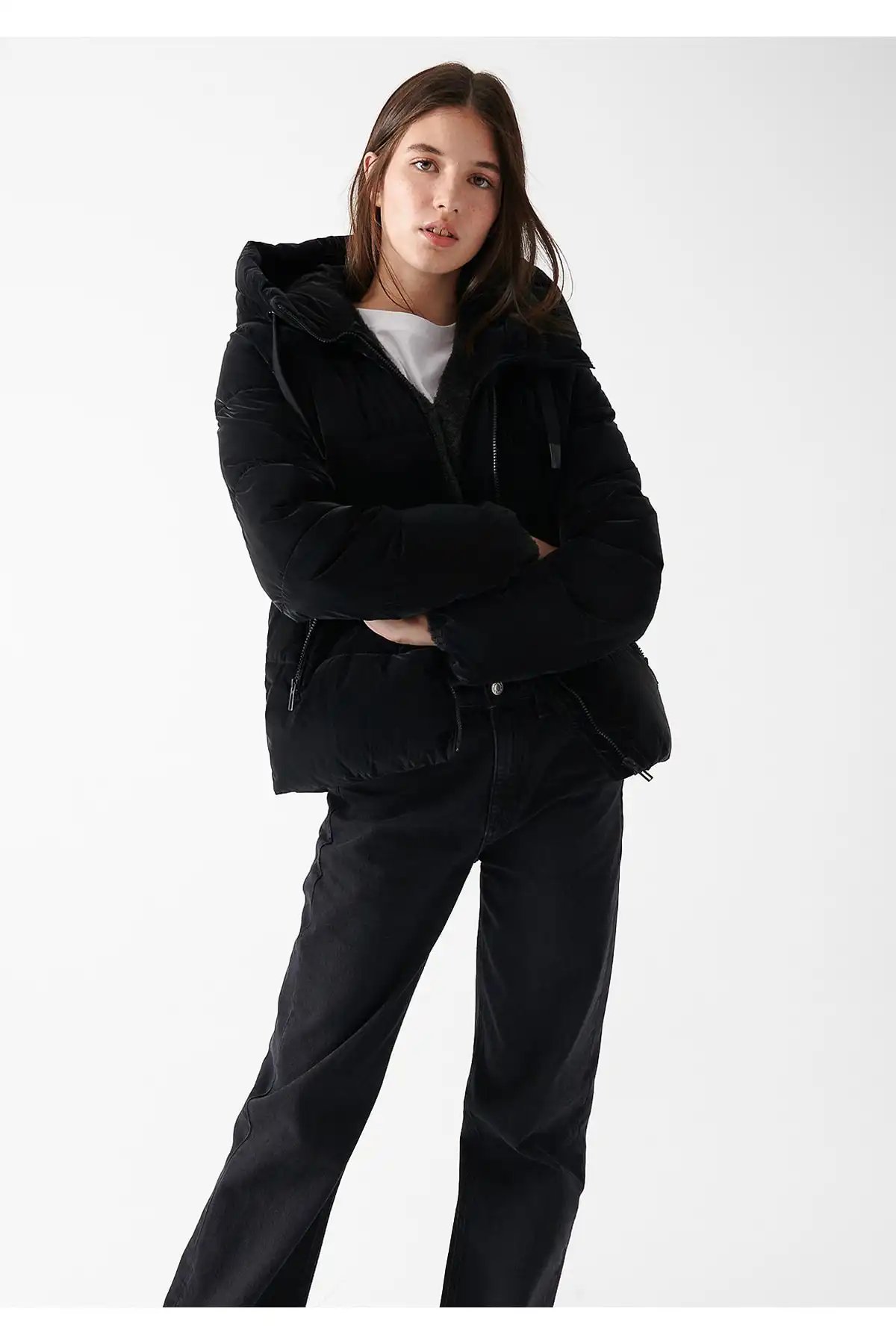 ژاکت پفی مشکی کلاهدار با تناسب معمولی / برش معمولی 1110043-900 برند   Mavi ( ماوی ) به رنگ  مشکی