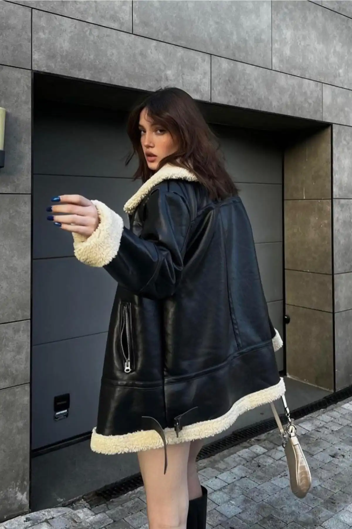 ژاکت دوچرخه سوار برند   به رنگ  مشکی