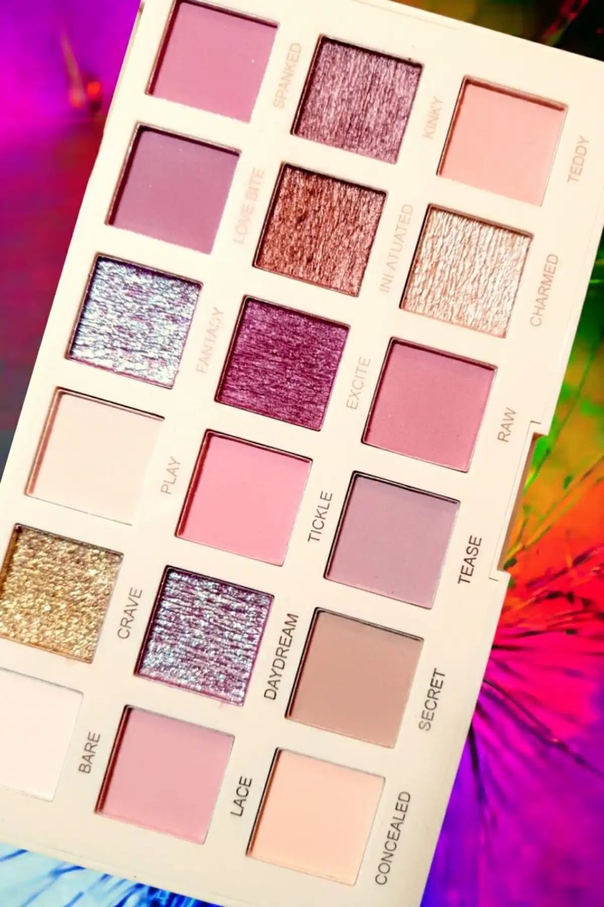 پالت سایه چشم برهنه 18 عدد - با برس سایه چشم و هدیه خط چشم برند   به رنگ  خیلی ا