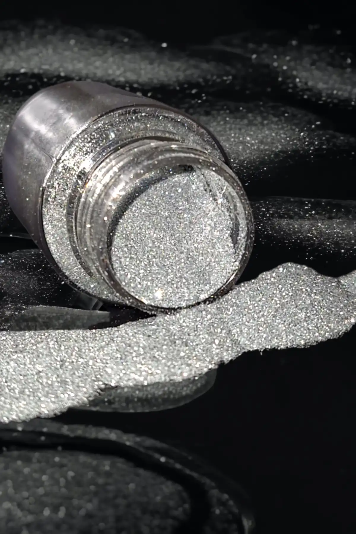 Wonderway Glitter - قیمت، نظرات برای صورت و بدن - Trendyol برند   wonderway(راه شگفت انگیز) به رنگ  نقره