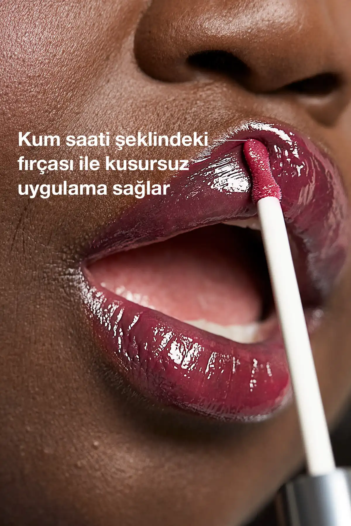 براق لب کرمی Pop Plush™ - مشکی عسلی پاپ برند   Clinique(درمانگاه) به رنگ  مشکی