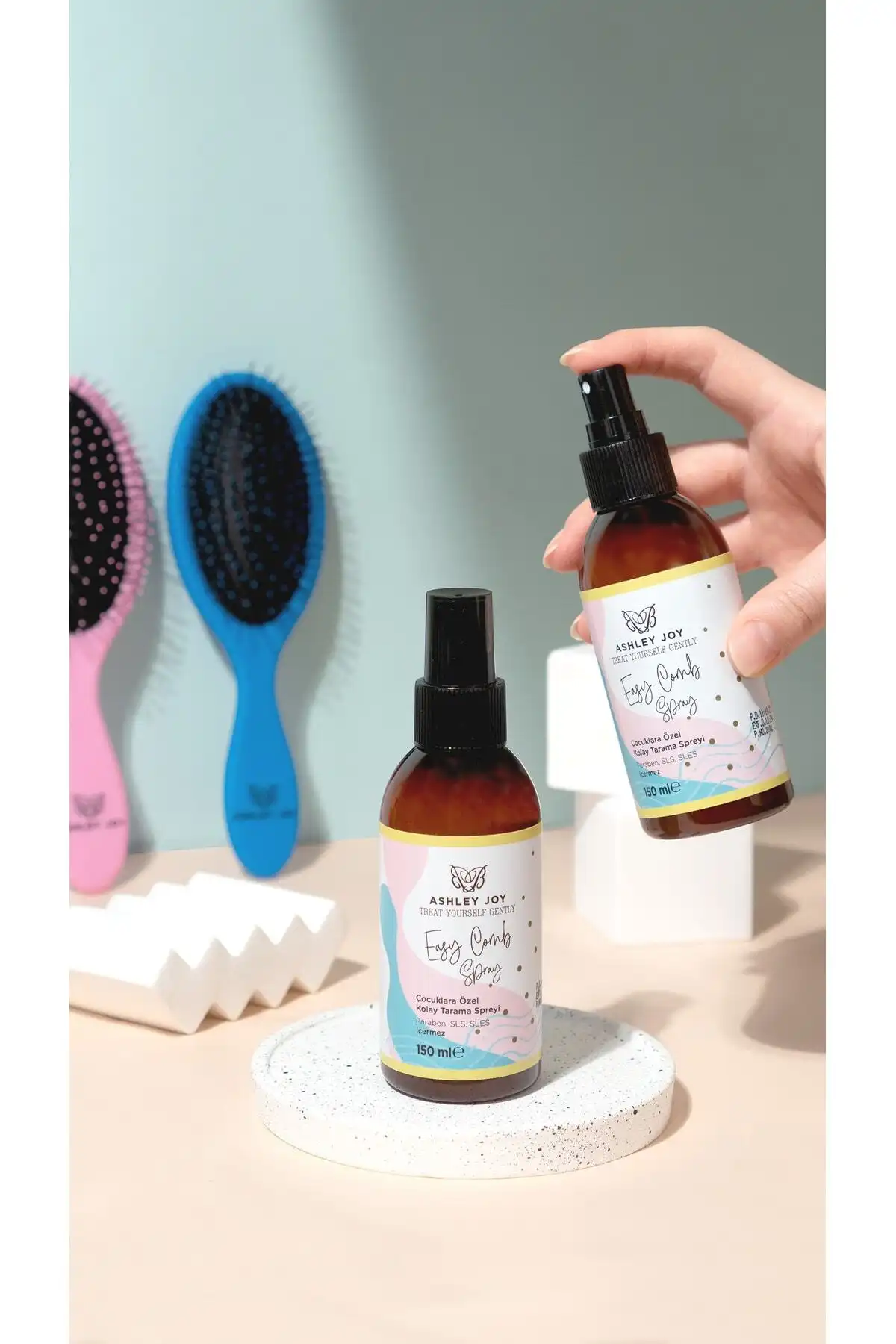 اسپری آسان شانه برای کودکان، مرطوب کننده و براق کننده 150 میلی لیتر برند   به رنگ   در دسته حالت دهنده مو