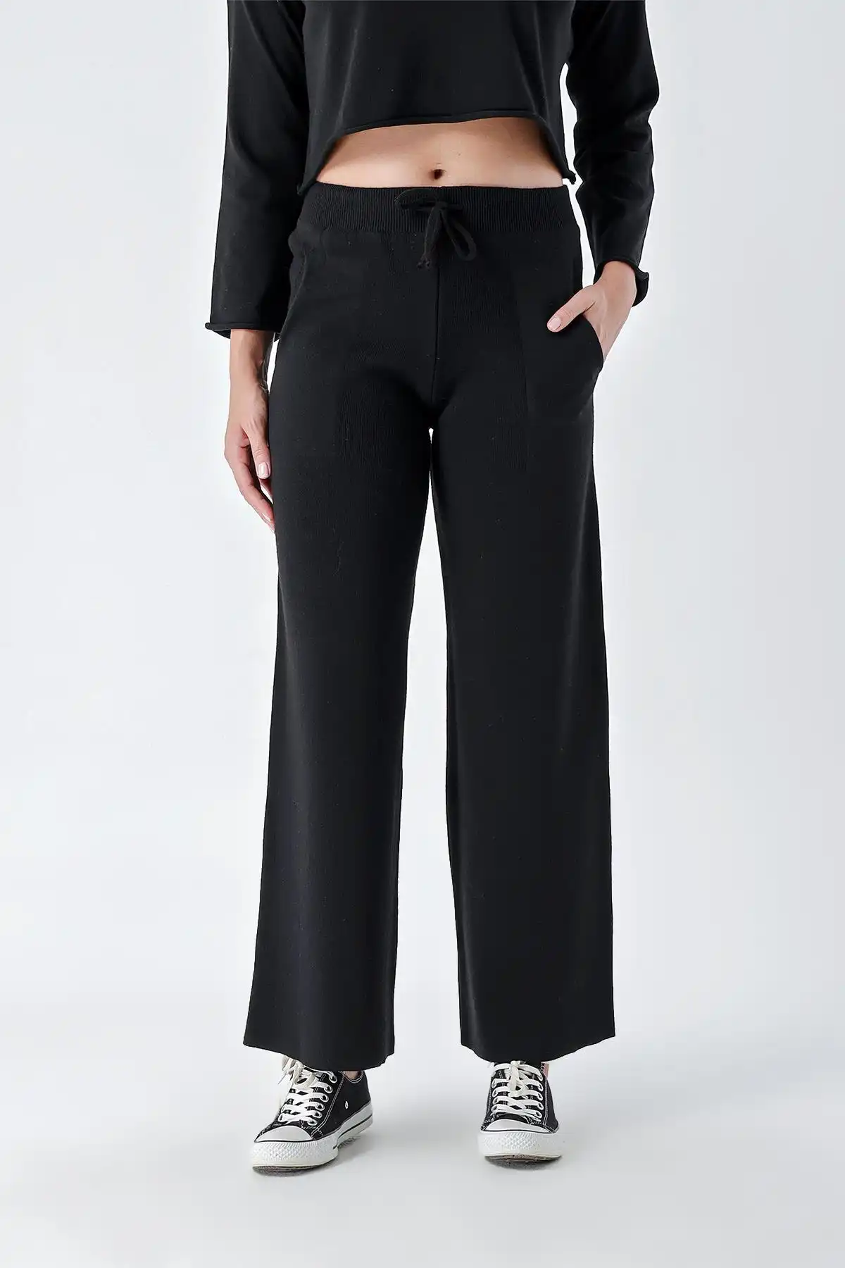 شلوار بافتنی زنانه بدون زانو دو جیب معمولی مشکی 24W120 برند   CHUBA ( چوبا )  به رنگ  مشکی