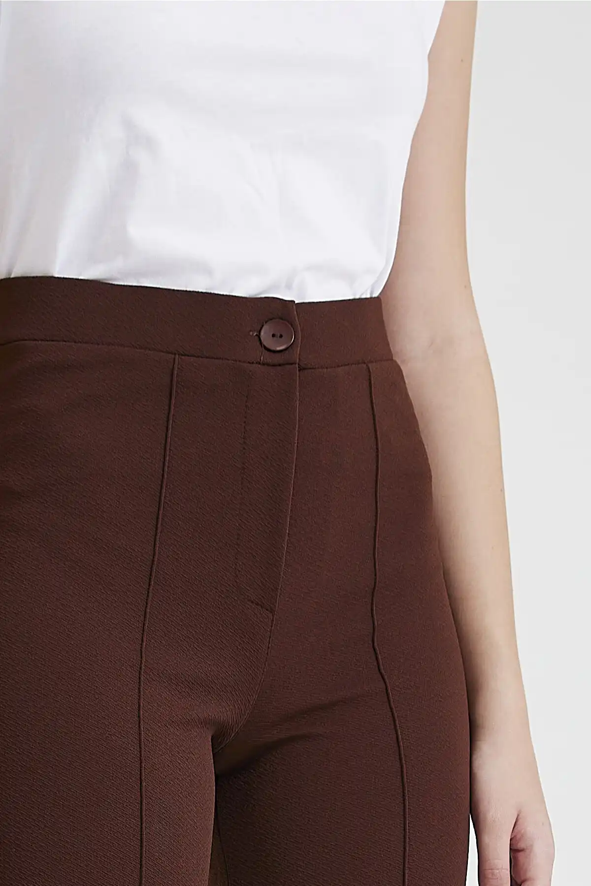 شلوار پالاسو زنانه قهوه‌ای باریک و باریک برند   macharelbasic ( ماچارلباسیک )  به رنگ   قهوه ای