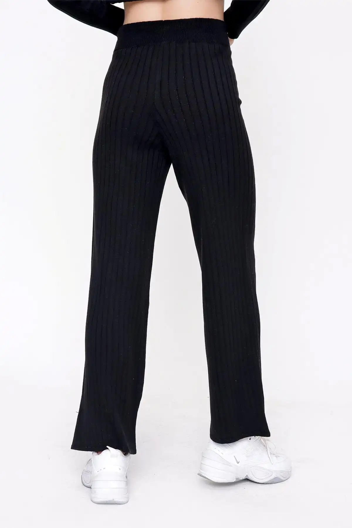 شلوار بافتنی آجدار زنانه مشکی 22wk261 برند   CHUBA ( چوبا )  به رنگ  مشکی