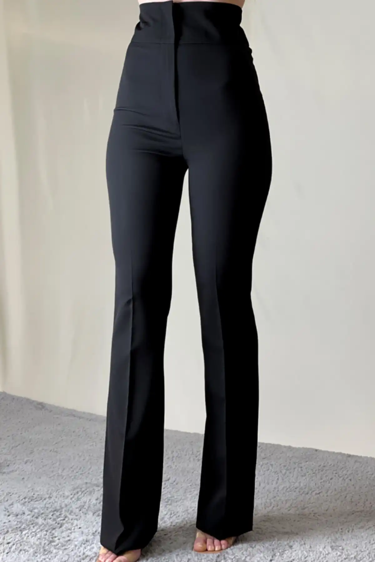 شلوار مشکی گشاد با کمر زیاد برند   Jaglion ( ژاگلیون )  به رنگ  مشکی