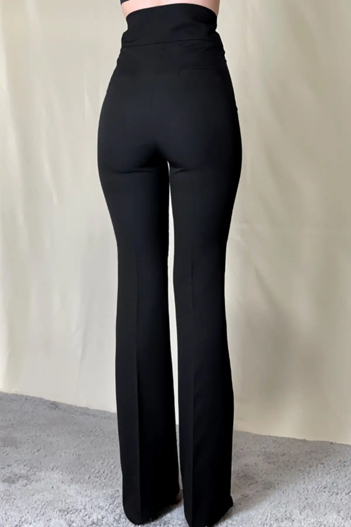 شلوار مشکی گشاد با کمر زیاد برند   Jaglion ( ژاگلیون )  به رنگ  مشکی