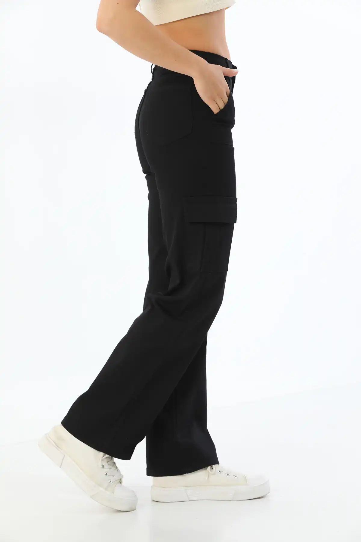 شلوار گشاد کمر بلند لیکرا جیبی مشکی کارگو برند   BİKELİFE ( BIKELIFE )  به رنگ  مشکی