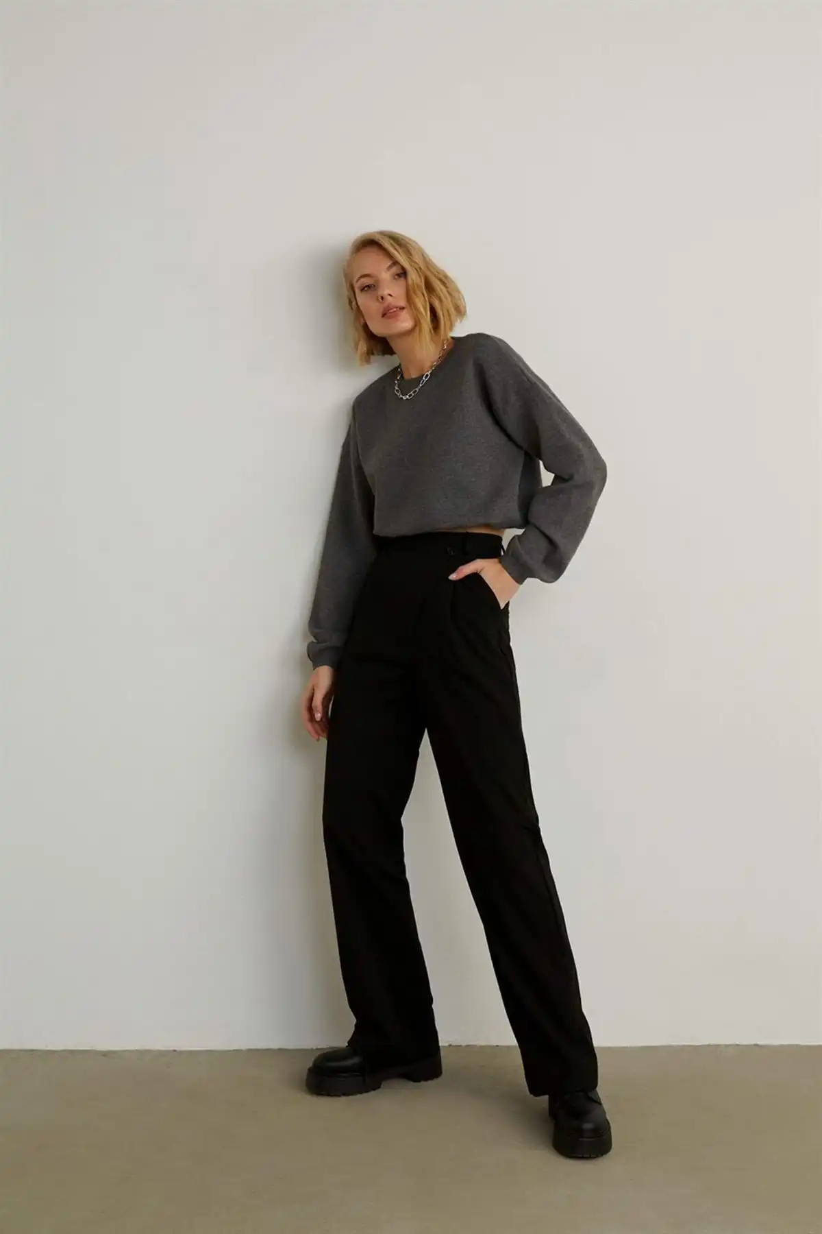 شلوار کراس پالازو مشکی برند   VATKALI ( پر شده )  به رنگ  مشکی