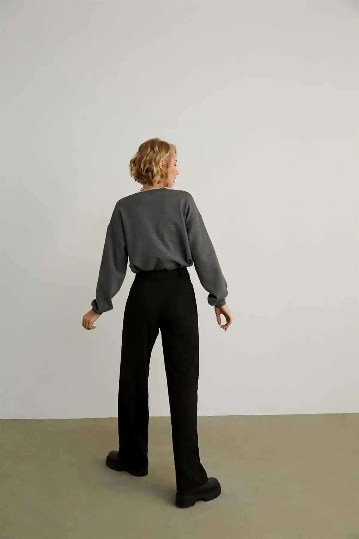 شلوار کراس پالازو مشکی برند   VATKALI ( پر شده )  به رنگ  مشکی