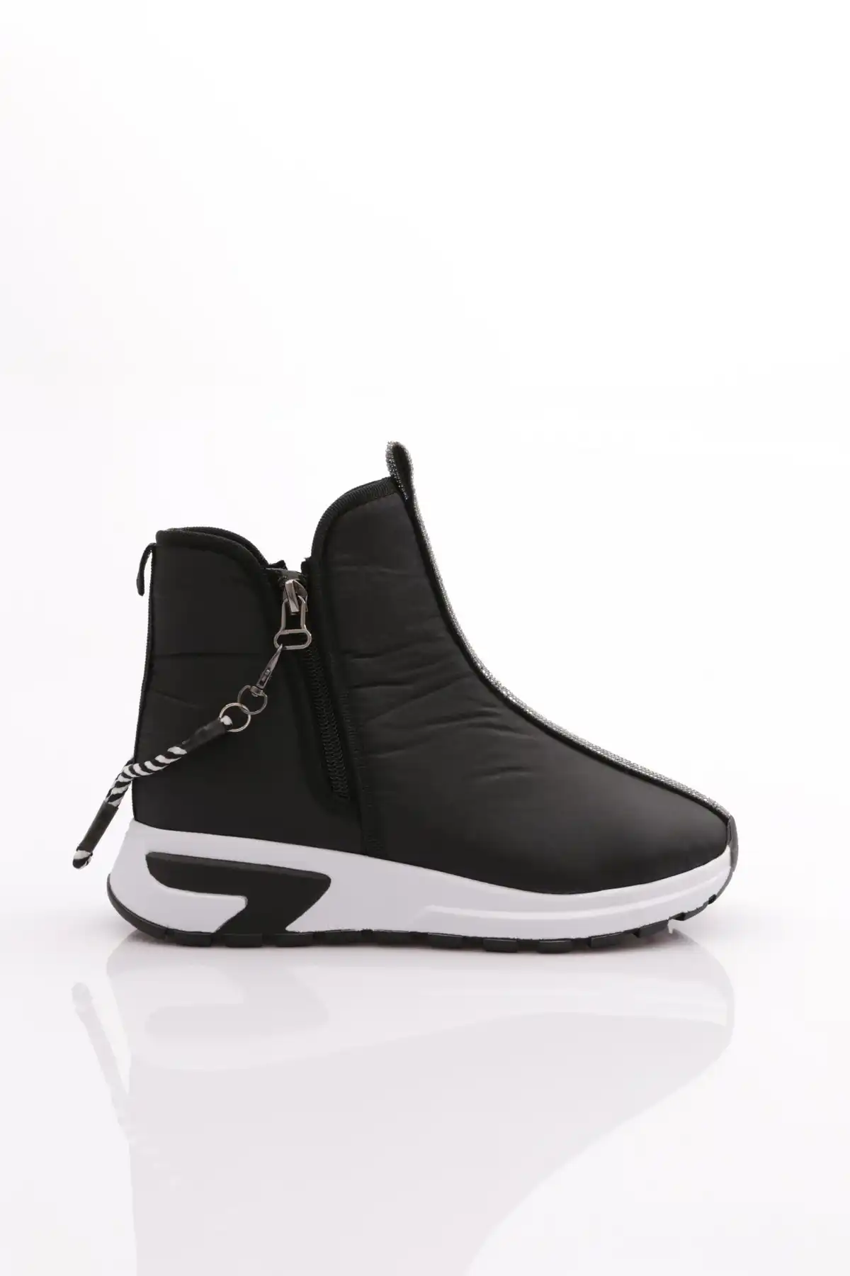 685-1-22k زیره ضخیم زیپ زنانه با جزئیات سنگ نقره چکمه برند   Dgn ( Dgn )  به رنگ  مشکی