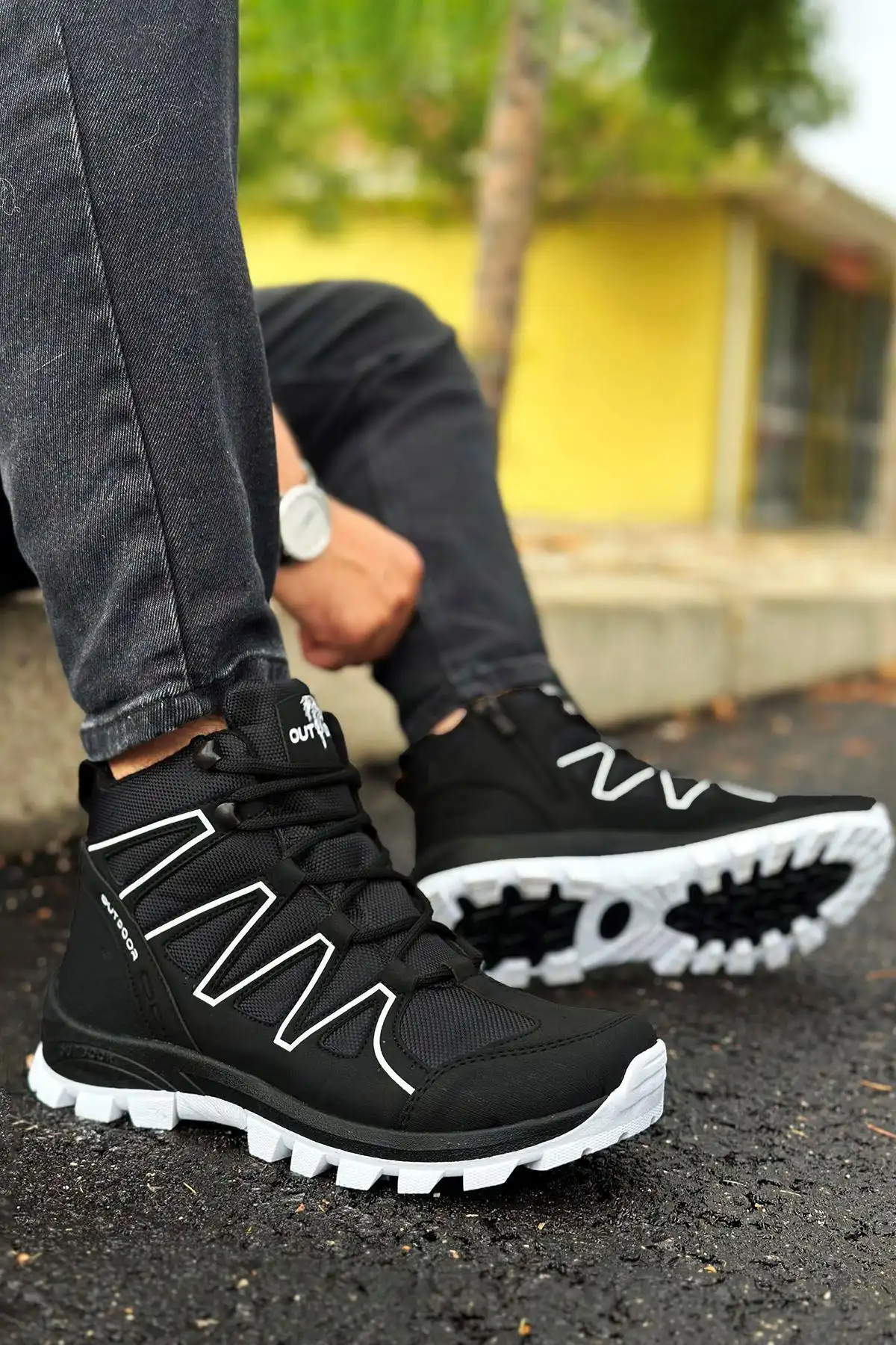 چکمه‌های پیاده‌روی در فضای باز مردانه سیاه وایت استریت برند   BIG KING ( پادشاه بزرگ )  به رنگ  مشکی