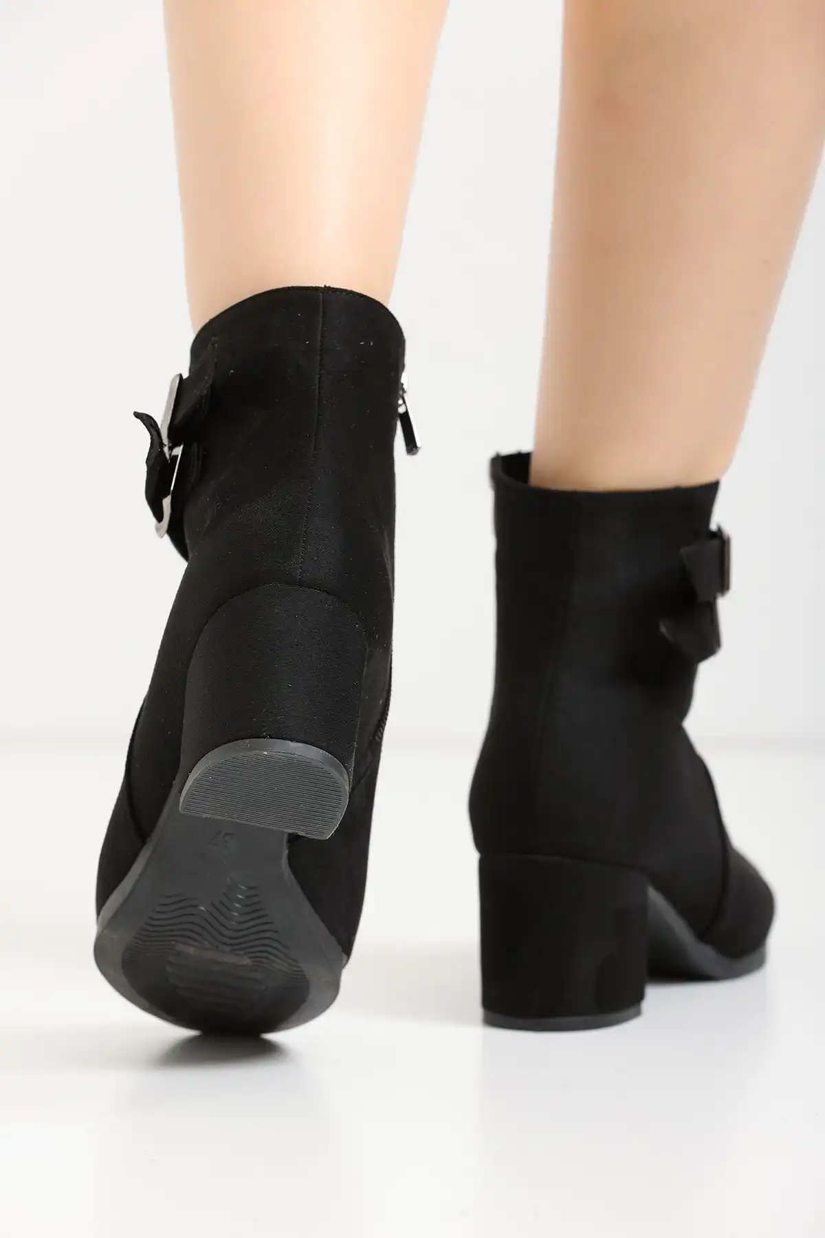 چکمه های کوتاه زنانه دو سگک جیر مشکی برند   marinarosse ( ماریناروس )  به رنگ  مشکی