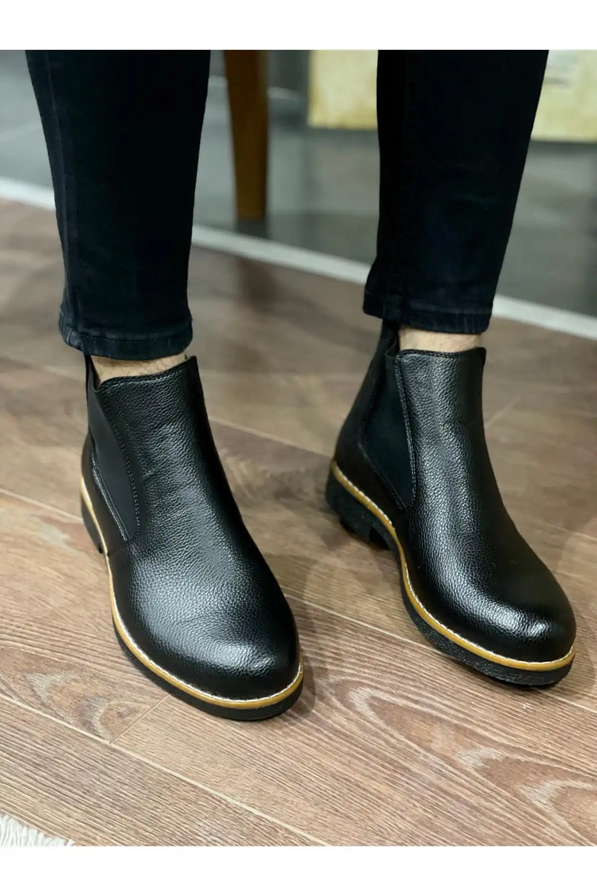 چکمه های یونیسکس چلسی M201 تضمینی برند   Muggo ( موگو )  به رنگ  مشکی