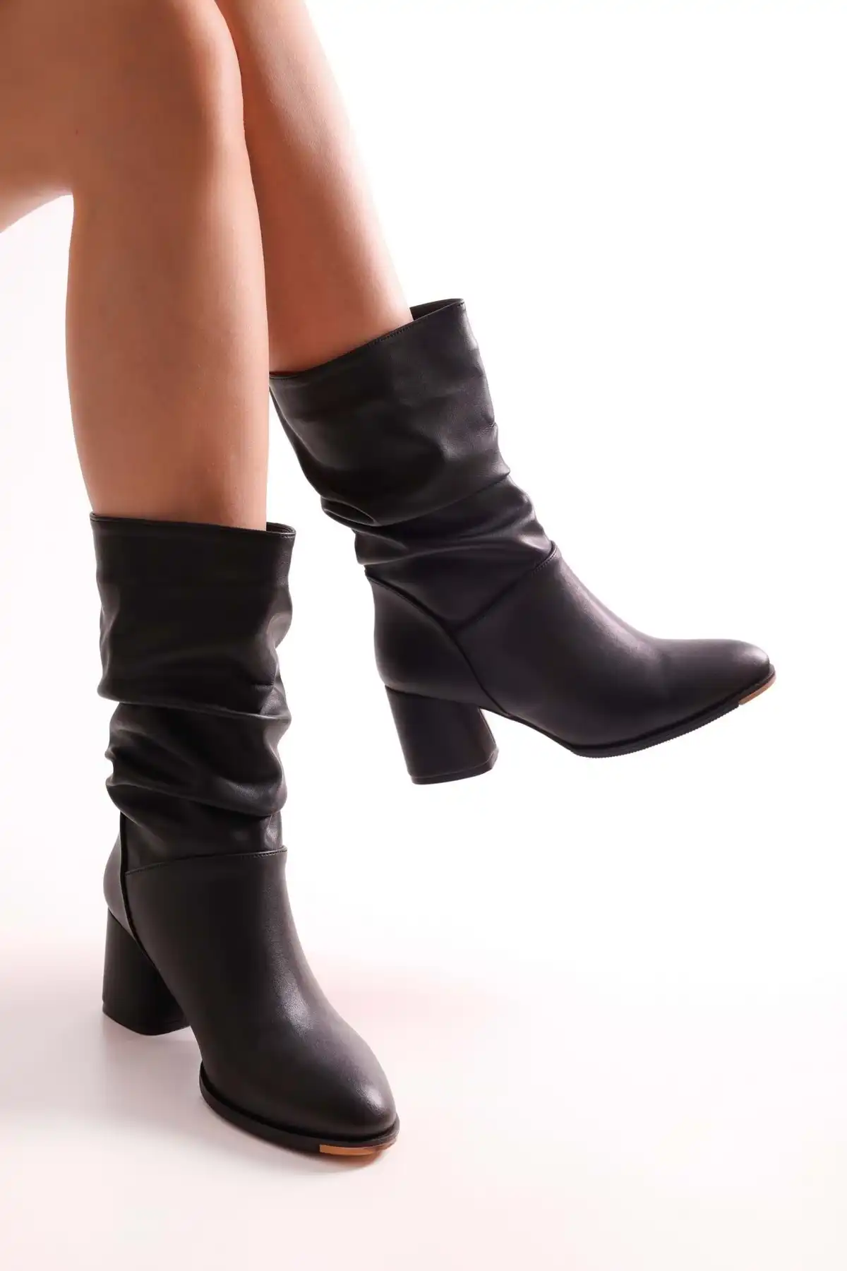 چکمه‌های زنانه پاشنه دار مشکی Nollie با پوست مشکی برند   Shoeberry ( كفش )  به رنگ  مشکی