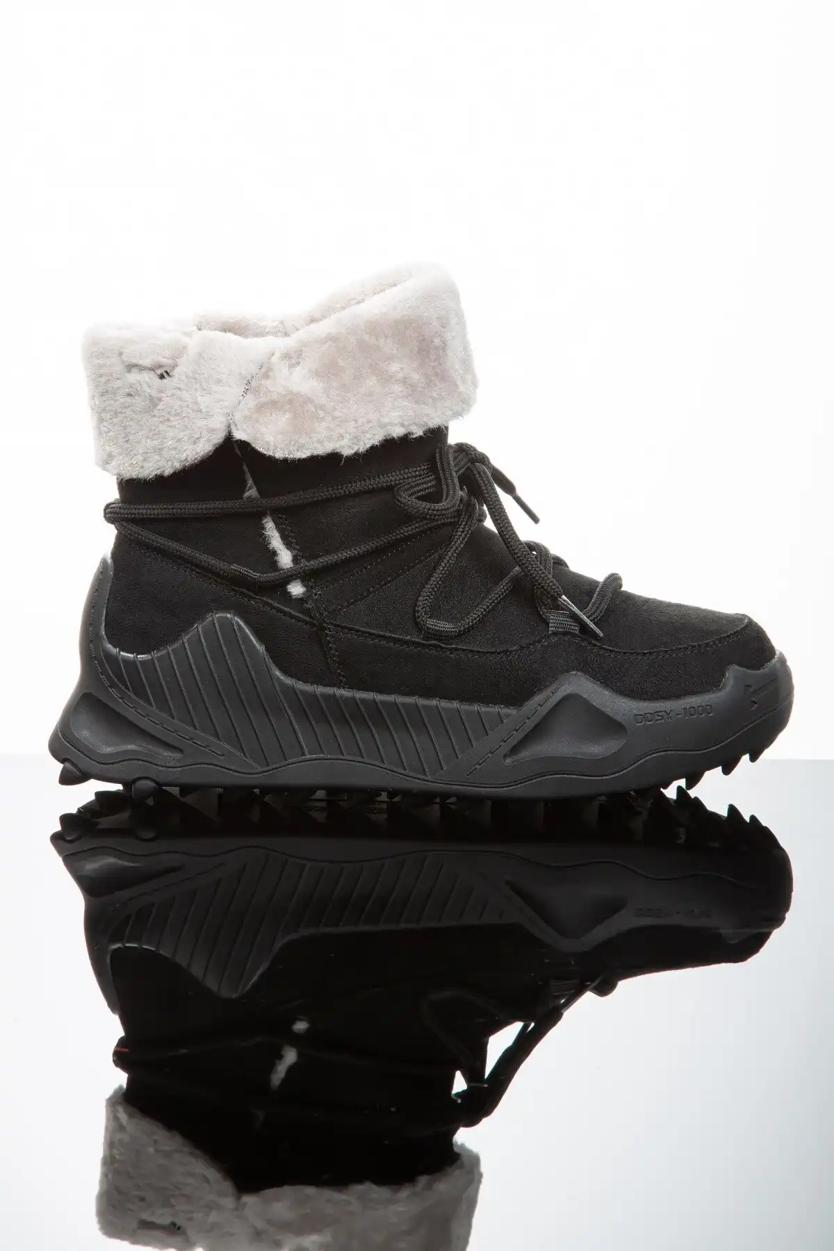 چکمه های برفی زنانه روزانه چکمه های زیره ضخیم با خز در داخل بوتی دکمه دار چرمی Nubuck 501 برند   Nstil ( Nstyle )  به رنگ  مشکی