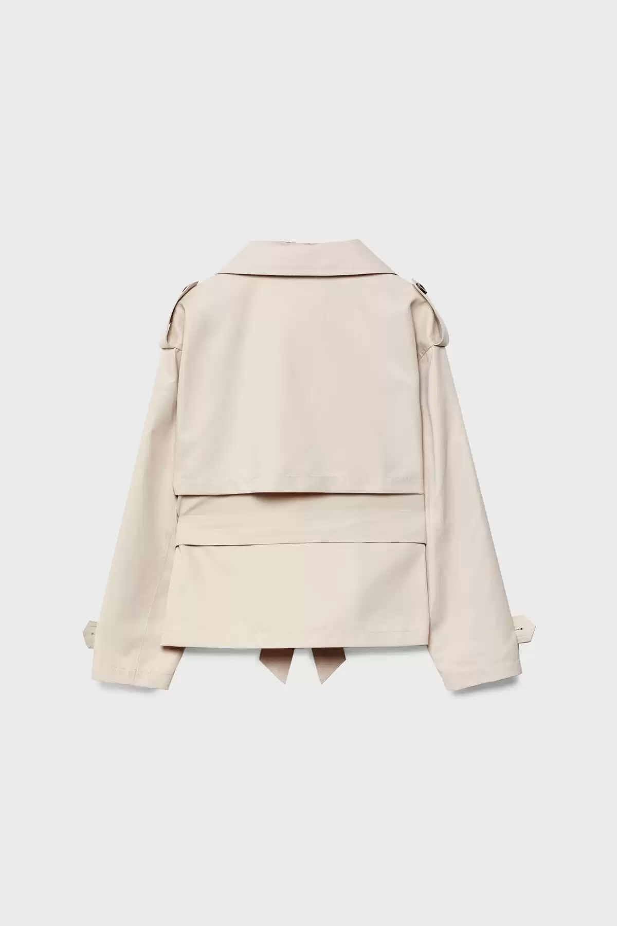 مانتو کوتاه کمربند دار برند   Stradivarius به رنگ  رنگ بژ مدل  ترنچ کت