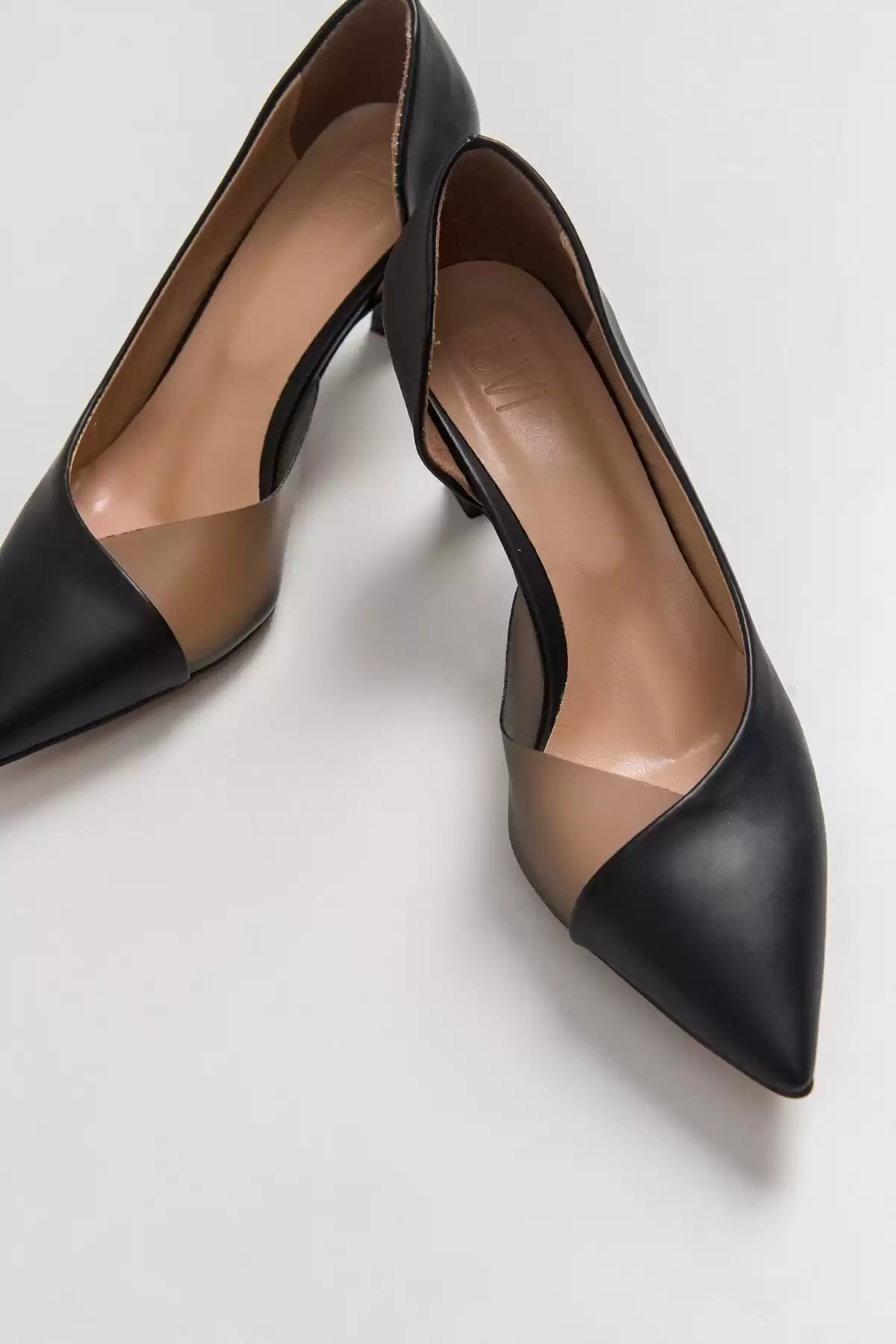 کفش زنانه پاشنه دار 353 مشکی برند   luvishoes(لوویش) به رنگ  مشکی در دسته مجلسی