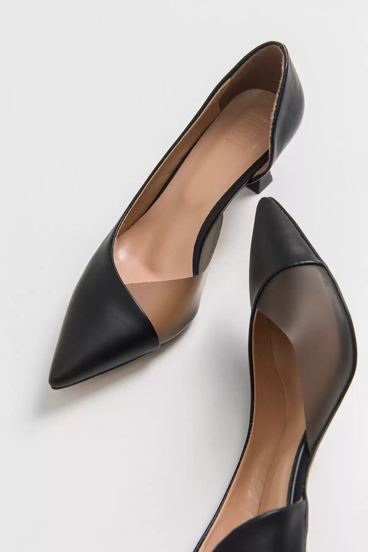 کفش زنانه پاشنه دار 353 مشکی برند   luvishoes(لوویش) به رنگ  مشکی در دسته مجلسی