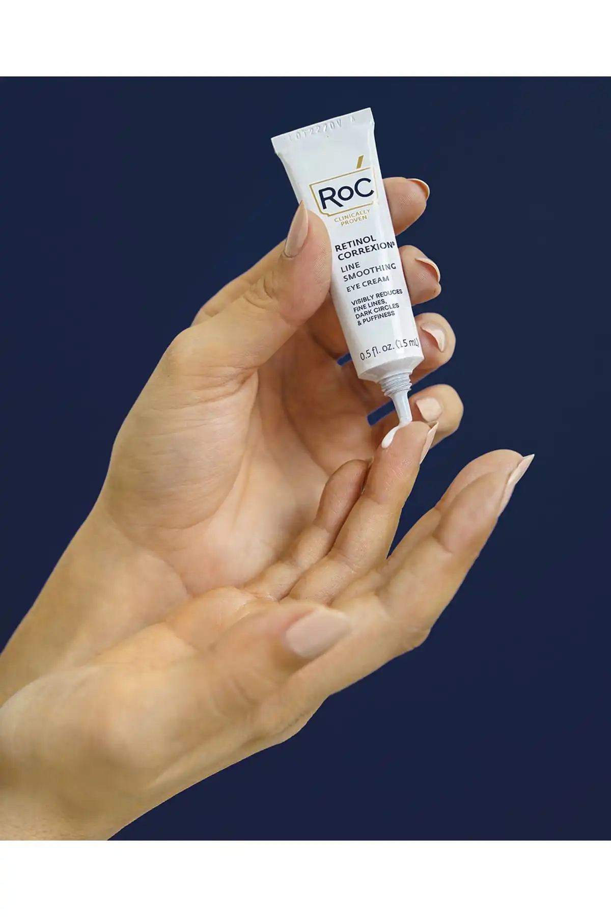 ضد افتادگی 50 میلی لیتر + کرم دور چشم Ls 15 میلی لیتر برند   Singing Rock(آواز راک) به رنگ   در دسته ست مراقبت از پوست