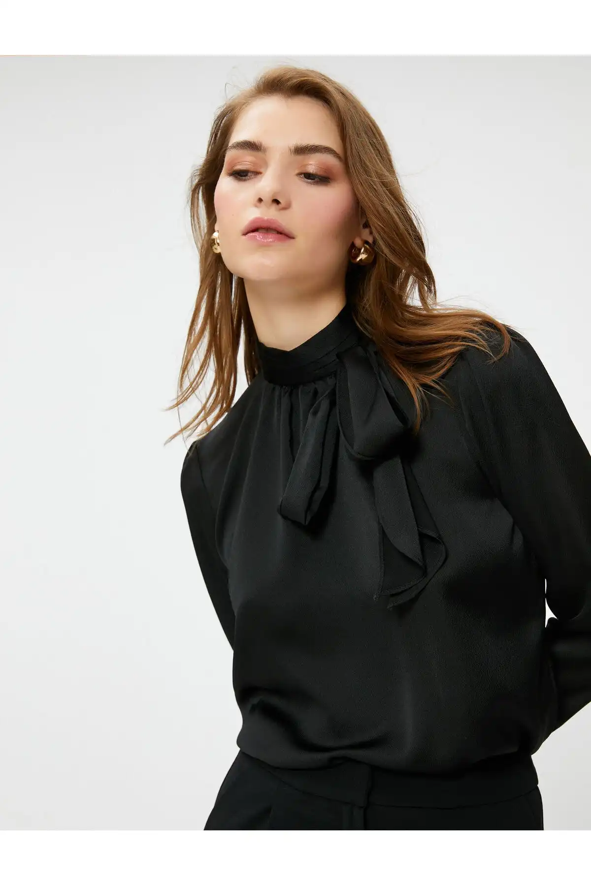 بلوز پاپیون یقه بلند آستین بلند برند   Koton (کوتون) به رنگ   صورتی در دسته پیراهن زنانه