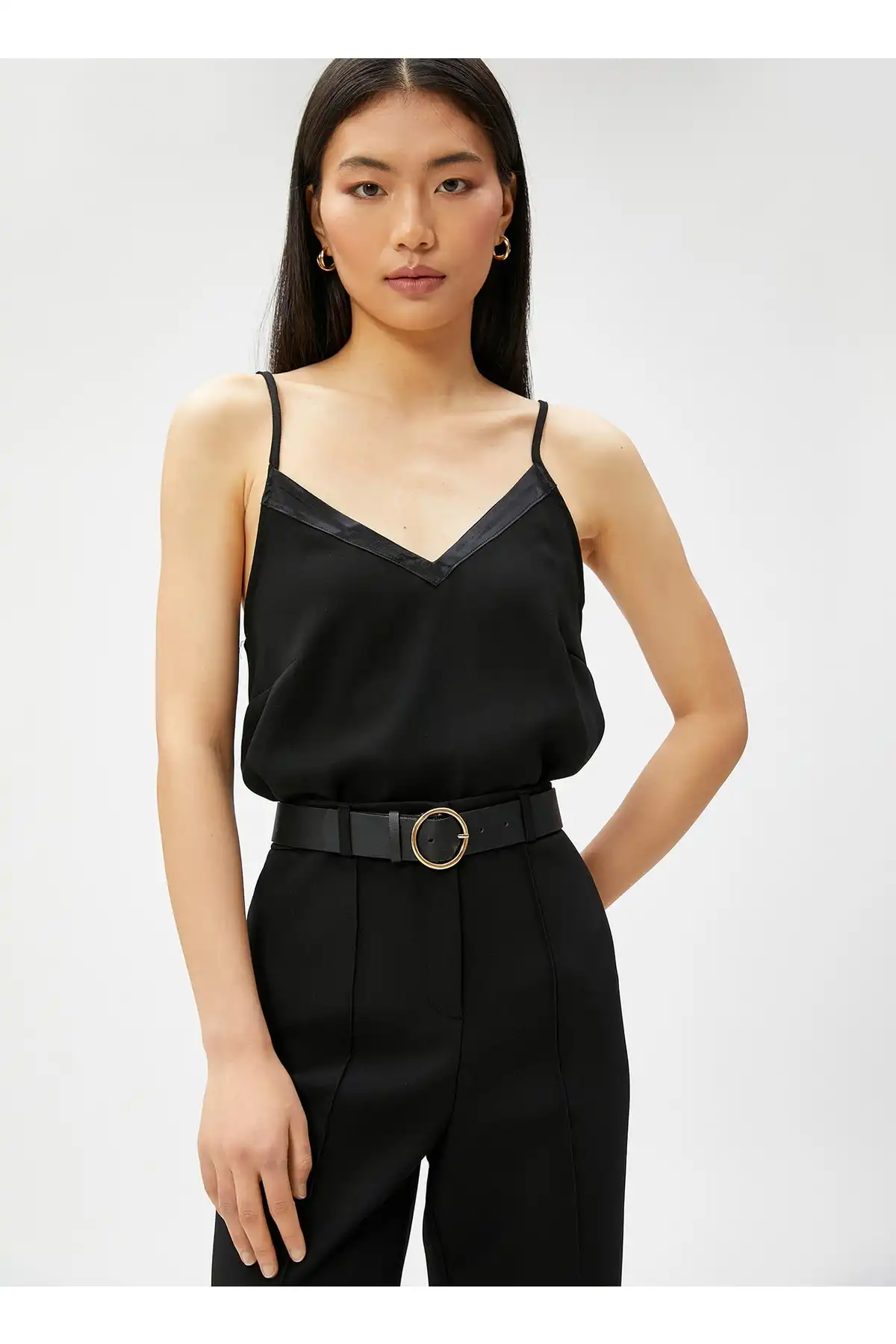 بلوز زنانه مشکی ساده یقه وی یقه 3sak60002uw برند   Koton (کوتون) به رنگ  مشکی در دسته پیراهن زنانه