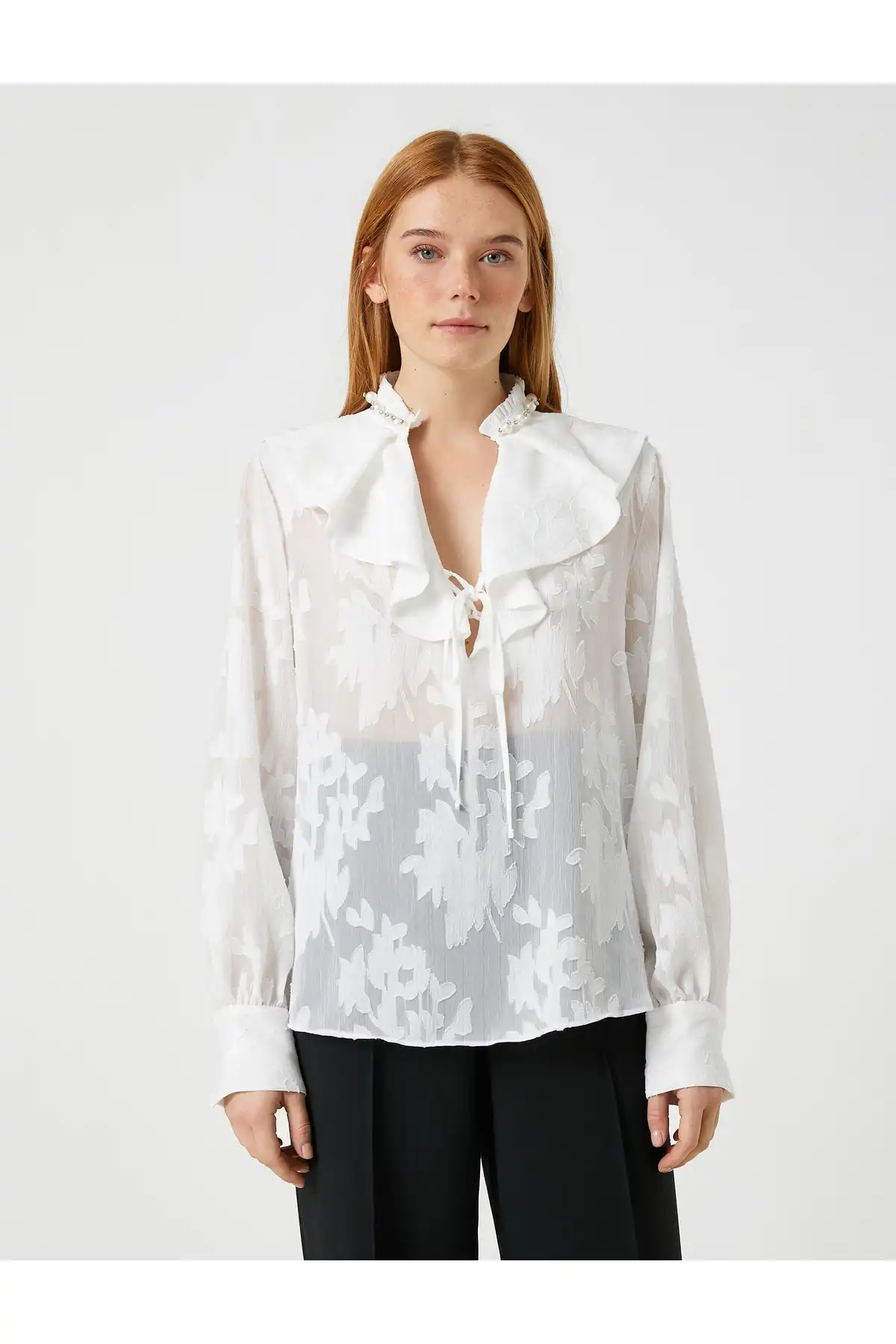 Melis Ağazat X - بلوز شفاف با جزئیات مروارید برند   Koton (کوتون) به رنگ  سفید در دسته پیراهن زنانه
