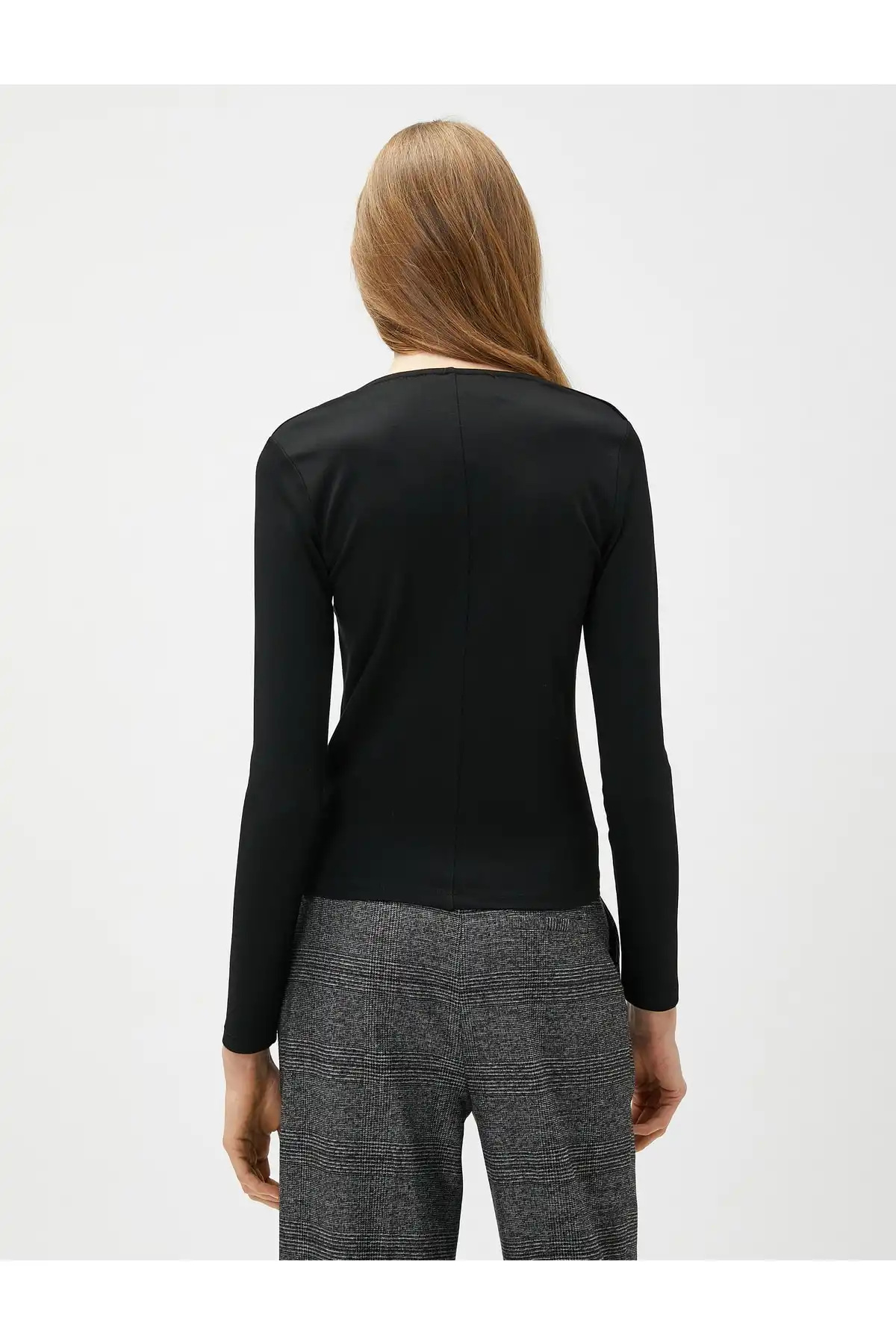 Ayşegül Afacan X - بلوز یقه مربعی با جزئیات دوخت برند   Koton (کوتون) به رنگ  مشکی در دسته پیراهن زنانه