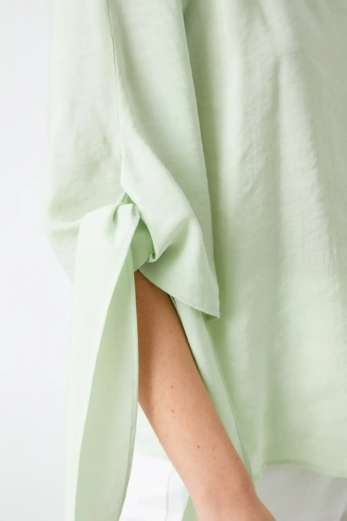 بلوز مفصل آستین کراوات برند   Koton (کوتون) به رنگ  سبز در دسته پیراهن زنانه