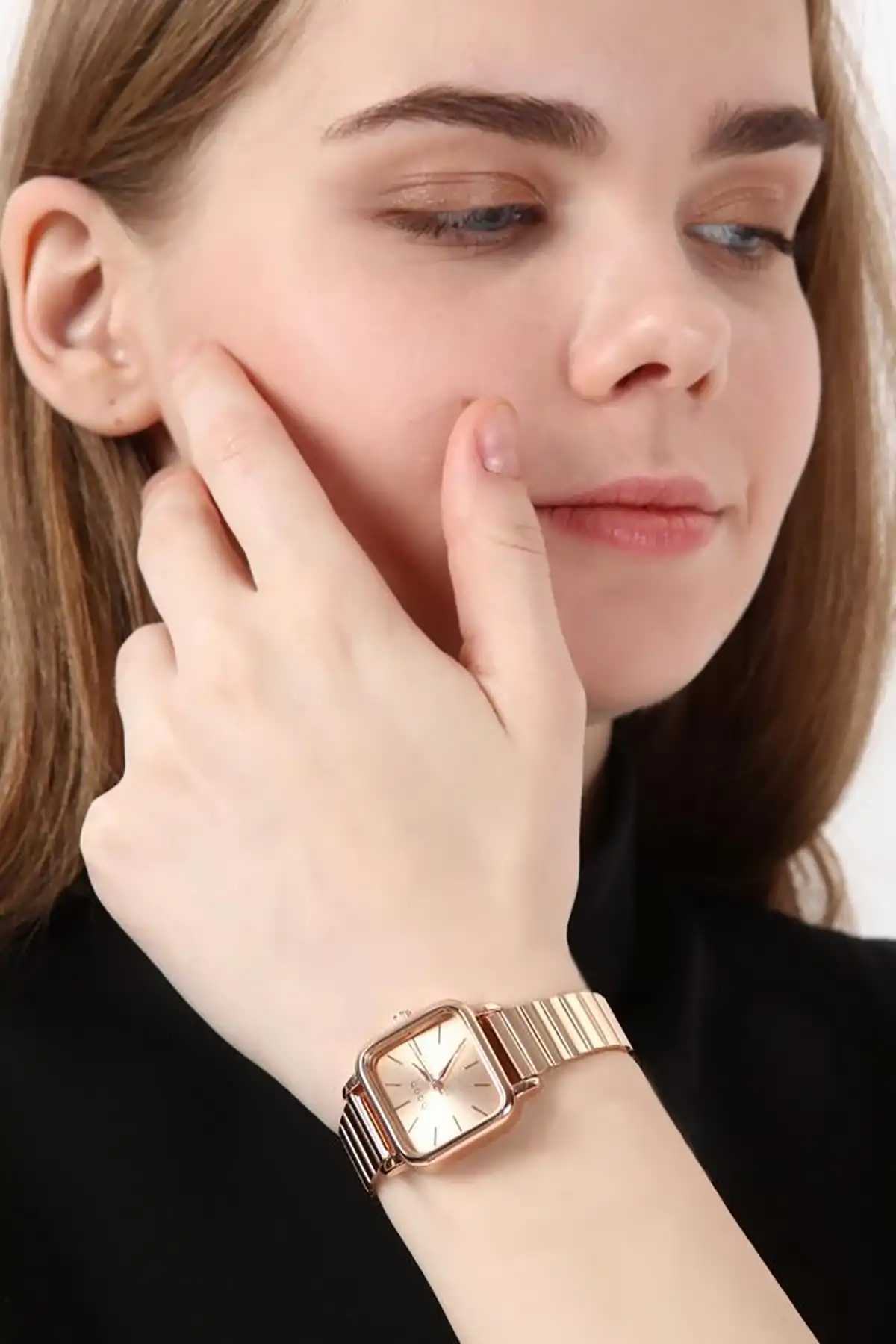 ساعت مچی زنانه رزگلد مربع مینیمال برند   OQQO ( OQQO )  به رنگ   صورتی