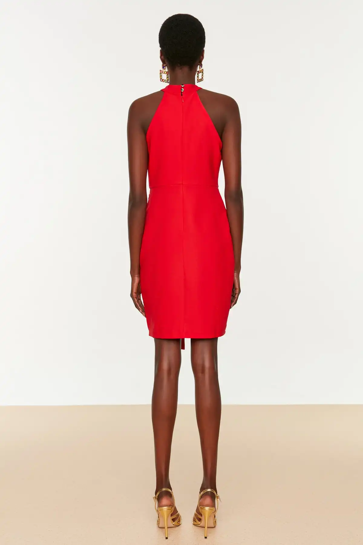 لباس شب شیک با آستر بافت قرمز TPRAW19BB0007 برند   TRENDYOLMİLLA به رنگ  قرمز در دسته لباس مجلسی هالتر