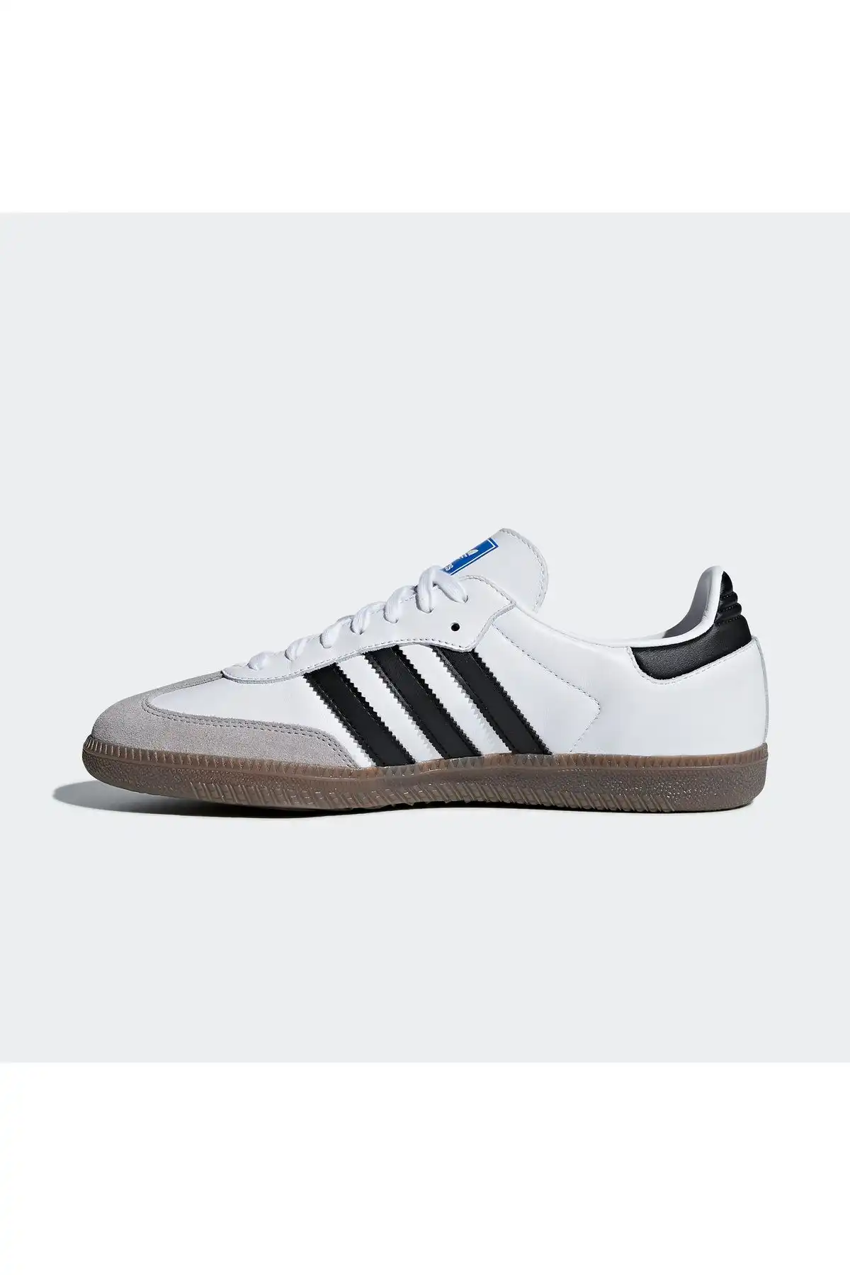 کفش اسپورت مردانه مدل جدید پاییز  2025  برند  adidas به رنگ  سفید