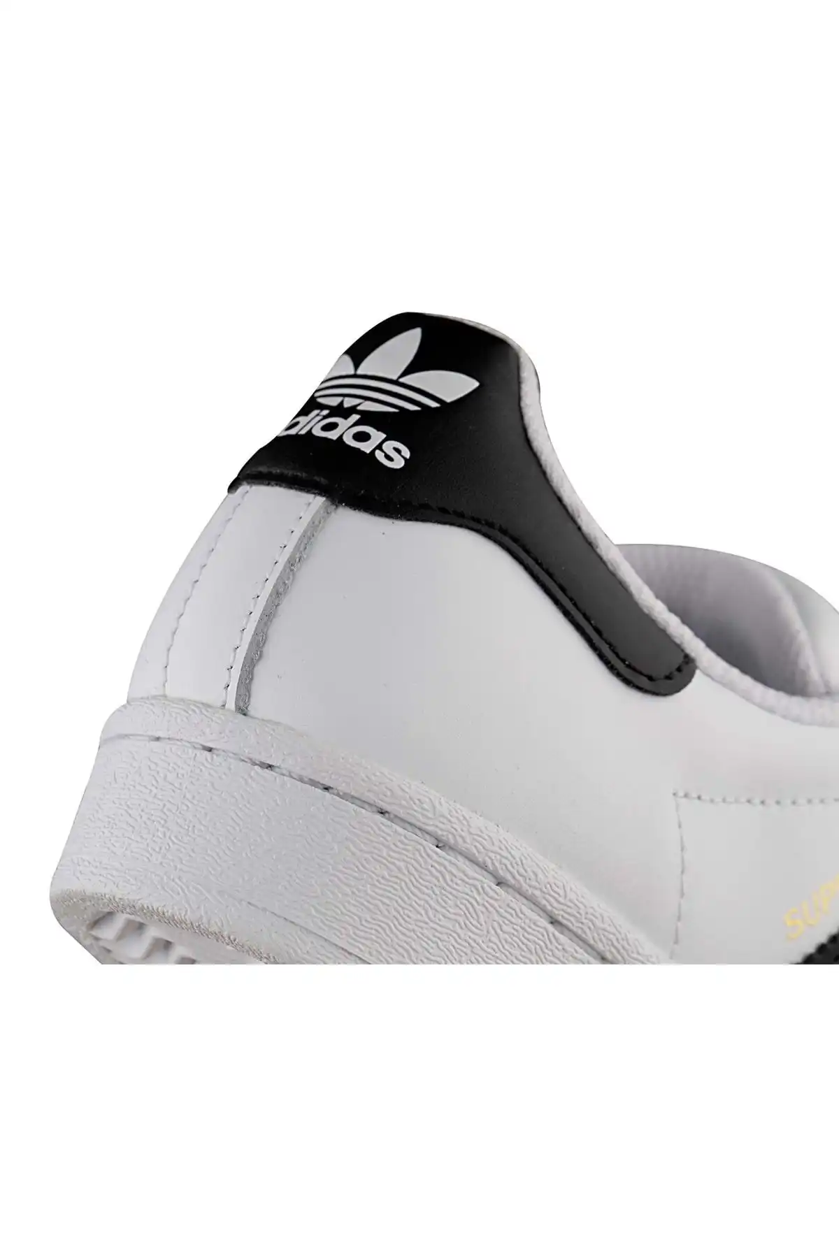 کفش اسپورت مردانه مدل جدید پاییز  2025  برند  adidas به رنگ  ftwwht/cblack/ftwwht