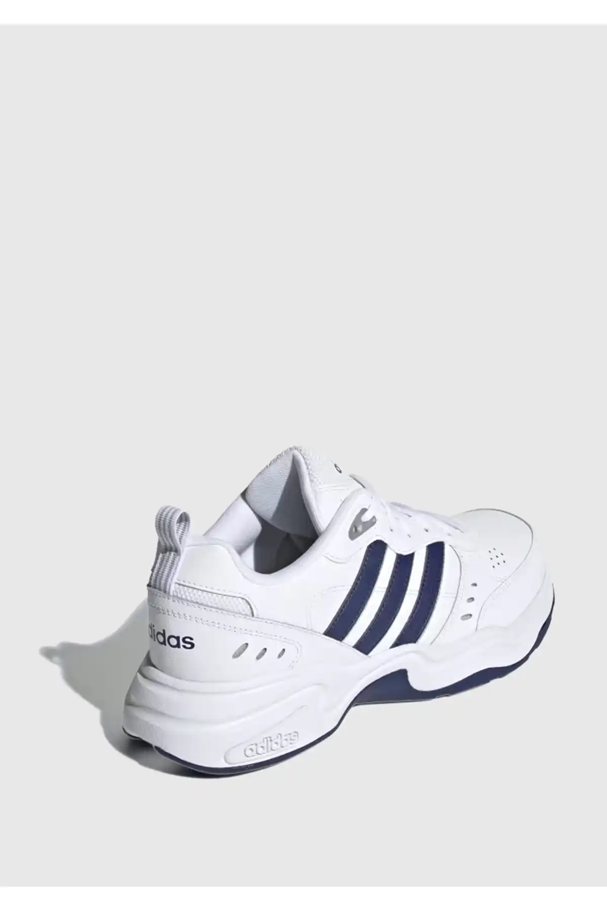 کفش اسپورت مردانه مدل جدید پاییز  2025  برند  adidas به رنگ  FTWR سفید