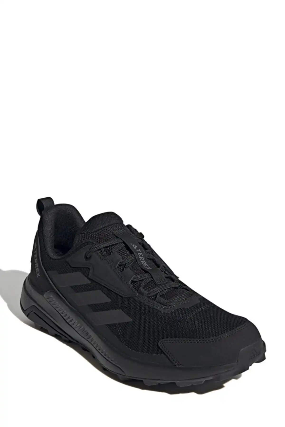 کفش اسپورت مردانه مدل جدید پاییز  2025  برند  adidas به رنگ  هسته سیاه / هسته سیاه / خاکستری