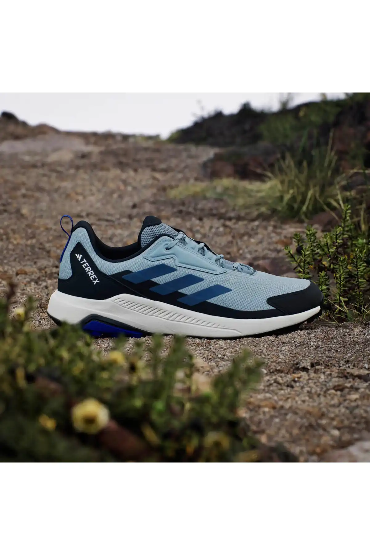کفش اسپورت مردانه مدل جدید پاییز  2025  برند  adidas به رنگ  Magic Gray / Wonder Steel / SE