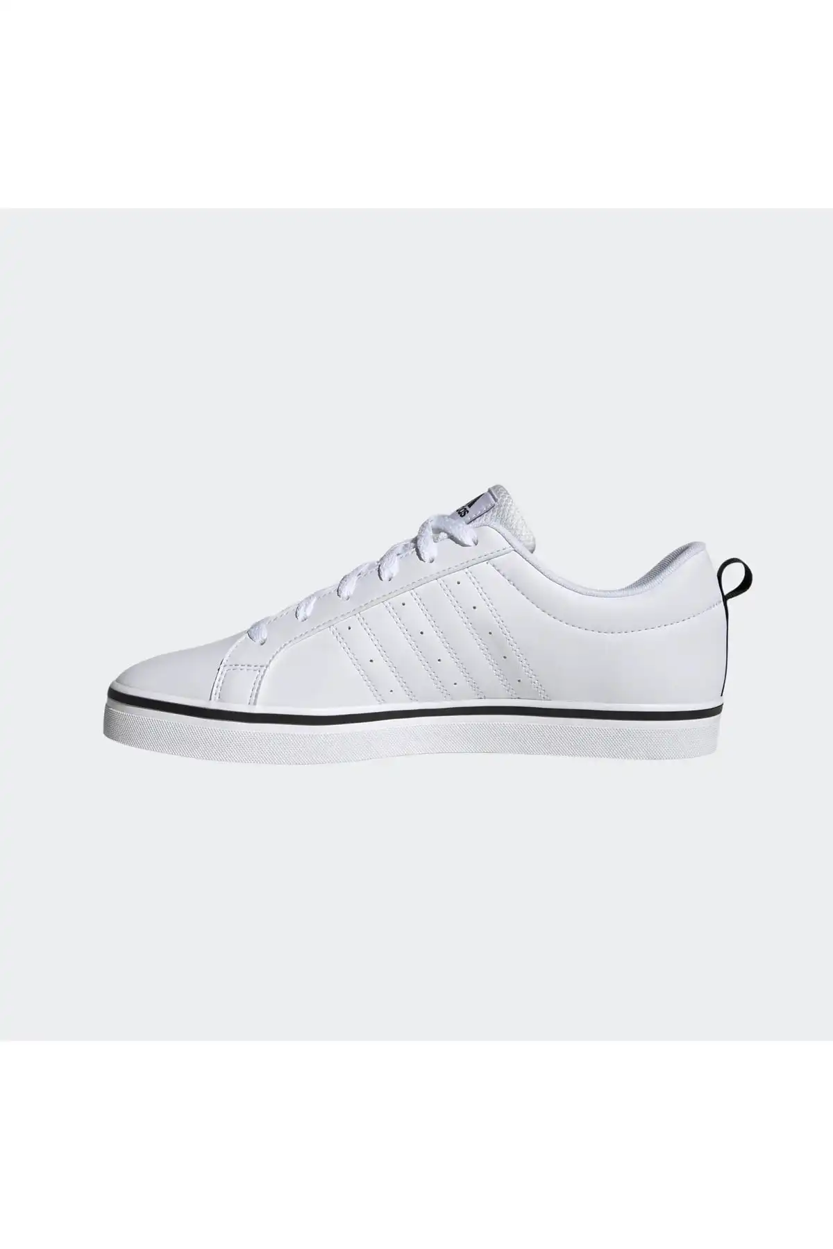 کفش اسپورت مردانه مدل جدید پاییز  2025  برند  adidas به رنگ  ابر سفید / هسته سیاه / ابر سفید