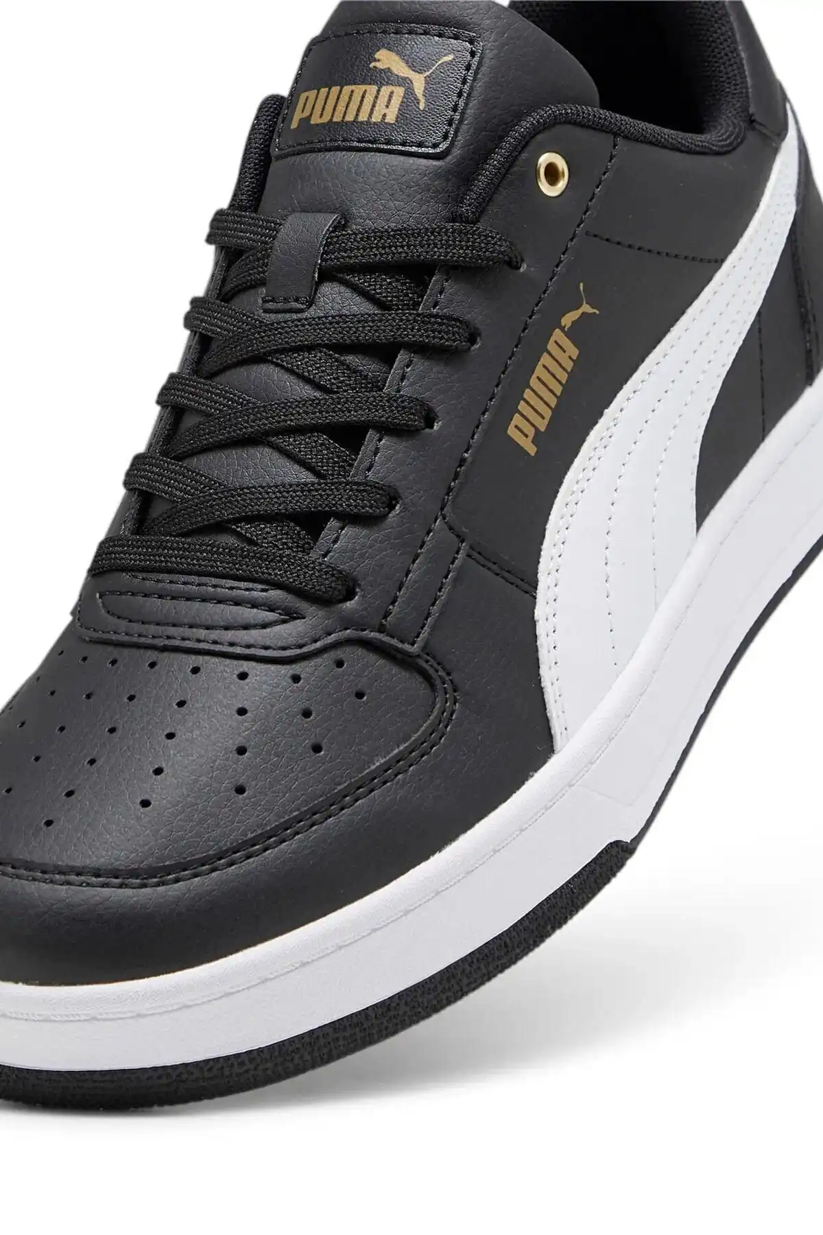 کفش اسپورت مردانه مدل جدید پاییز  2025  برند  Puma به رنگ  سفید پوست