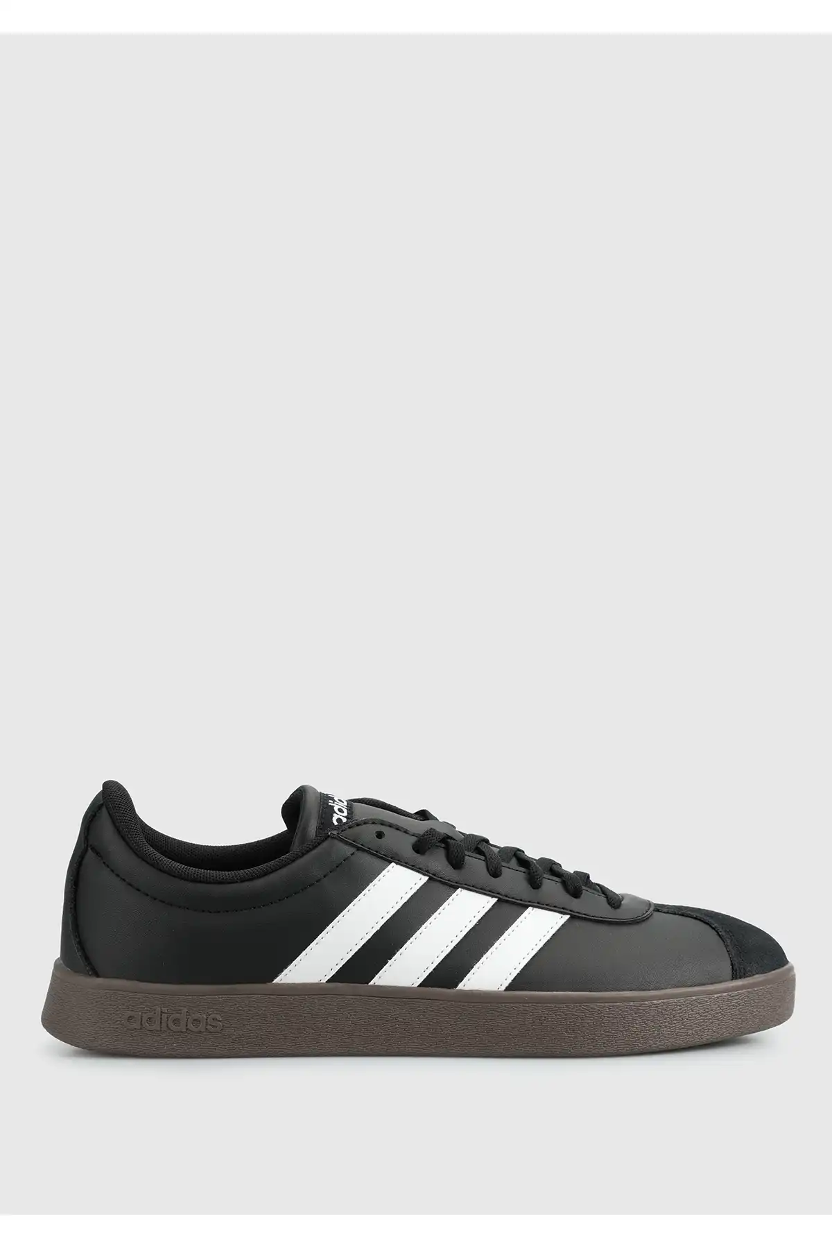 کفش اسپورت مردانه مدل جدید پاییز  2025  برند  adidas به رنگ  سیاه