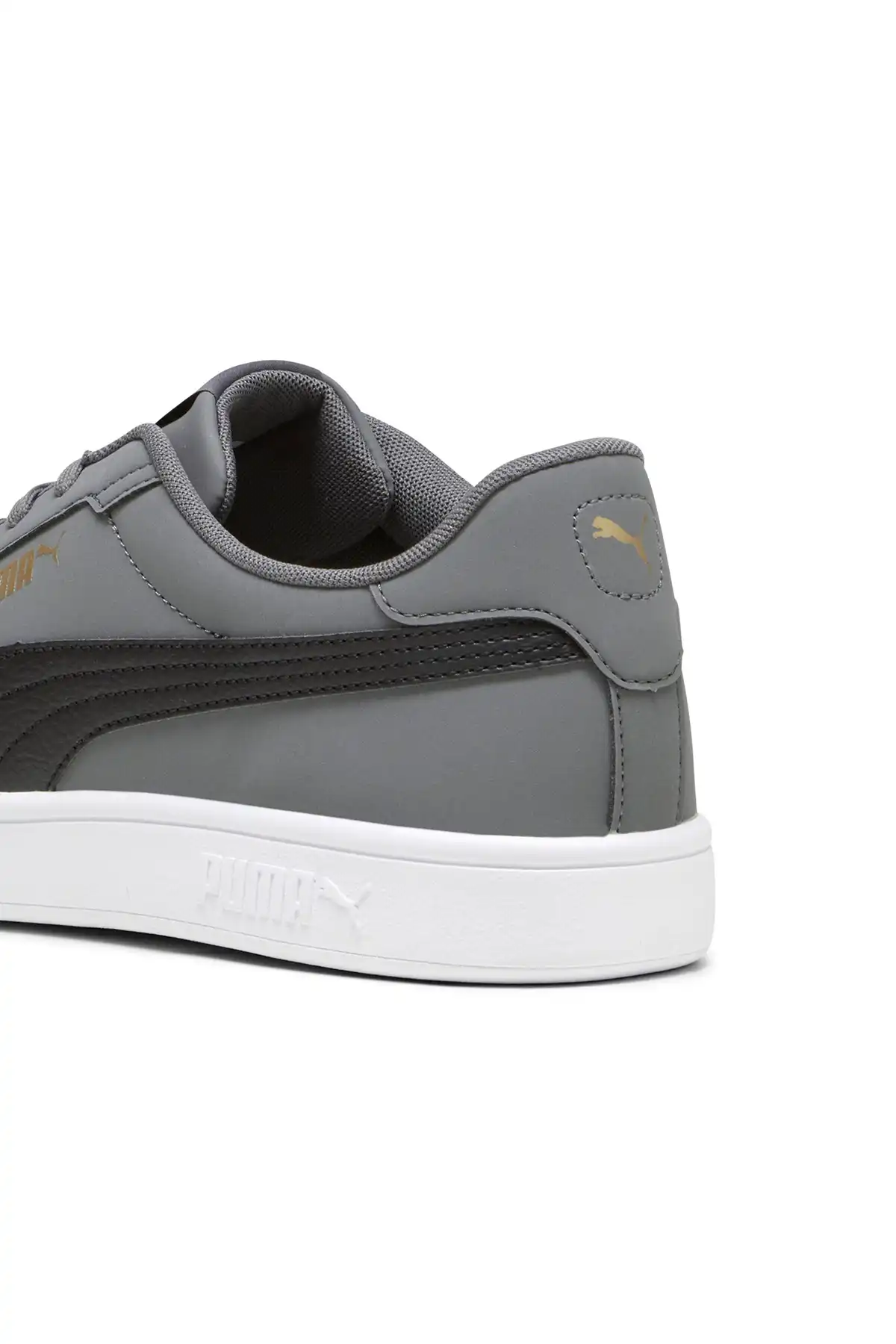 کفش اسپورت مردانه مدل جدید پاییز  2025  برند  Puma به رنگ  خاکستری