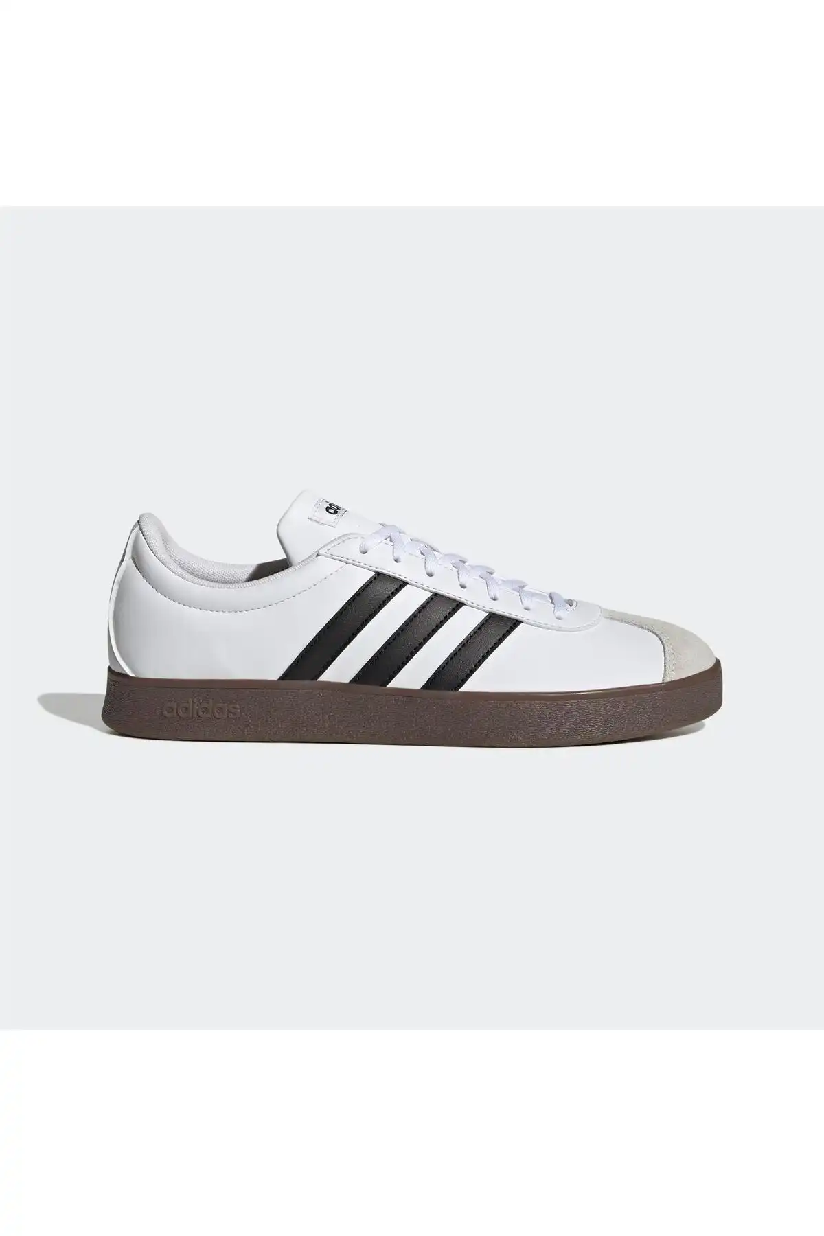 کفش اسپورت مردانه مدل جدید پاییز  2025  برند  adidas به رنگ  سفید