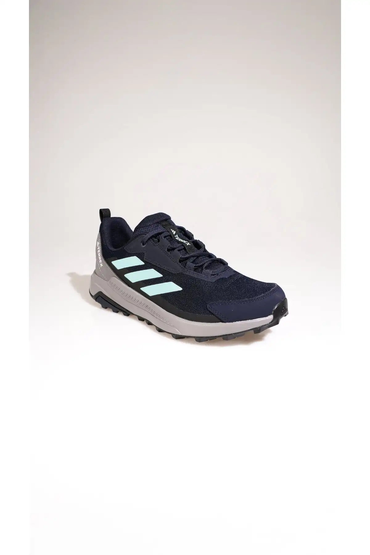 کفش اسپورت مردانه مدل جدید پاییز  2025  برند  adidas به رنگ  آبی