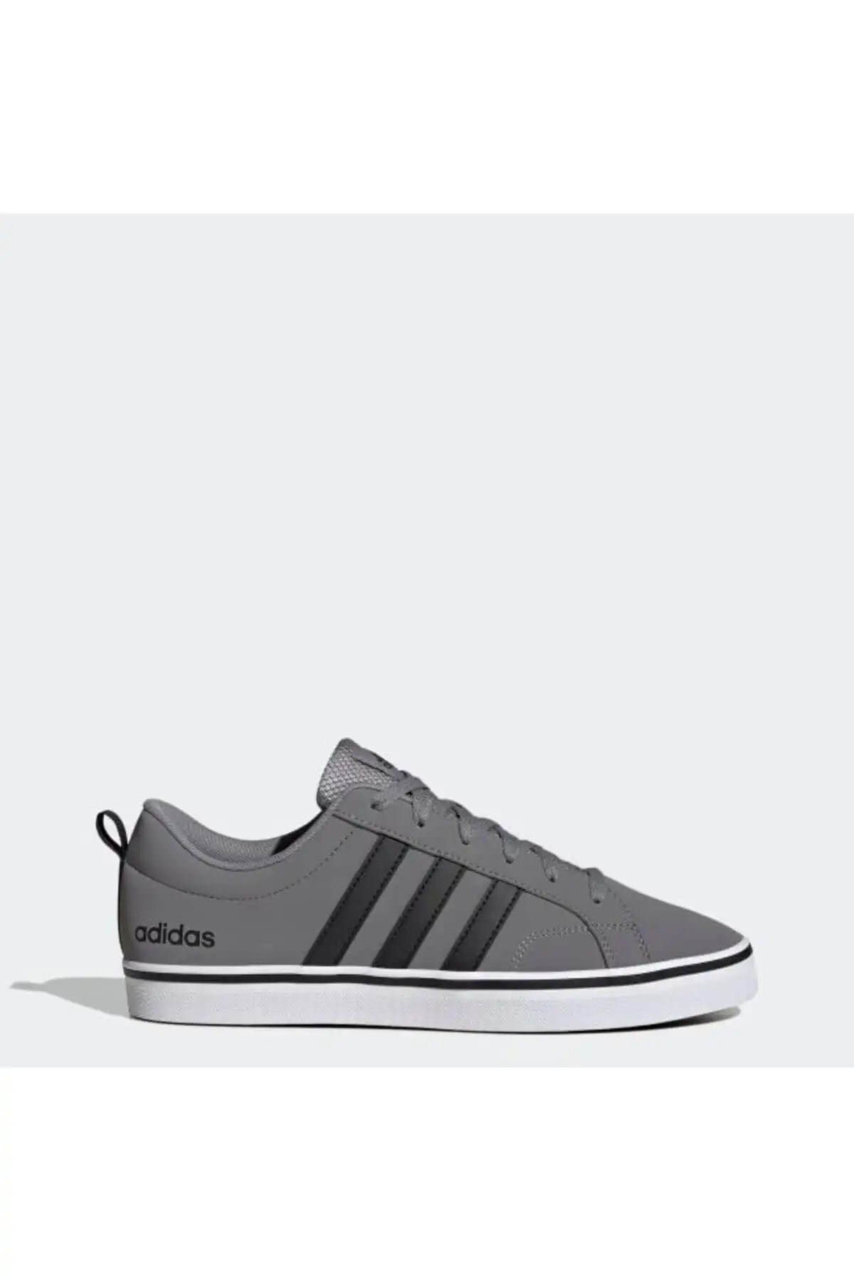 کفش اسپورت مردانه مدل جدید پاییز  2025  برند  adidas به رنگ  خاکستری سه ----