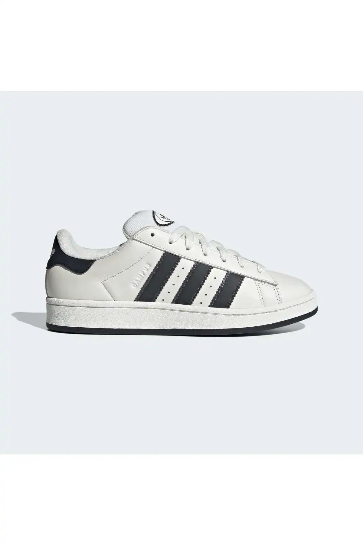 کفش اسپورت مردانه مدل جدید پاییز  2025  برند  adidas به رنگ  سفید