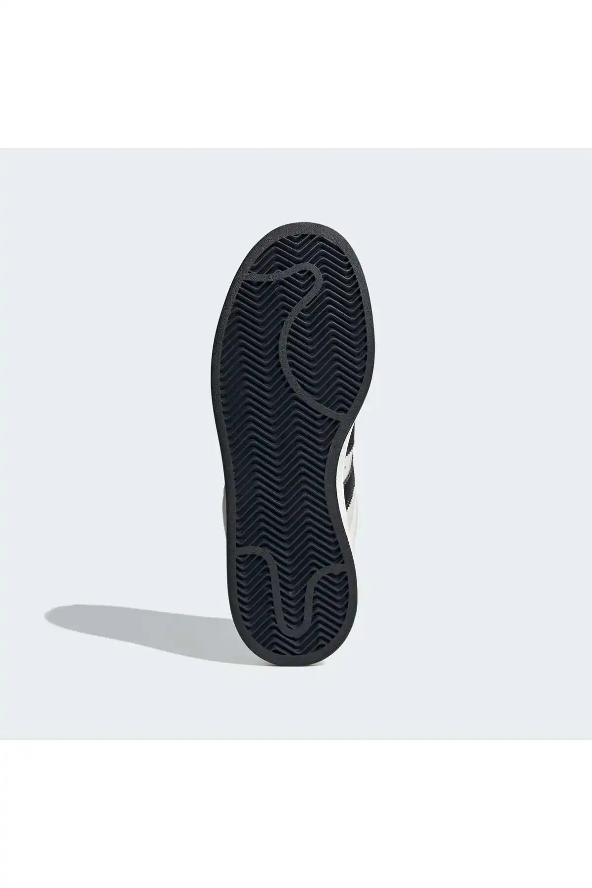 کفش اسپورت مردانه مدل جدید پاییز  2025  برند  adidas به رنگ  سفید